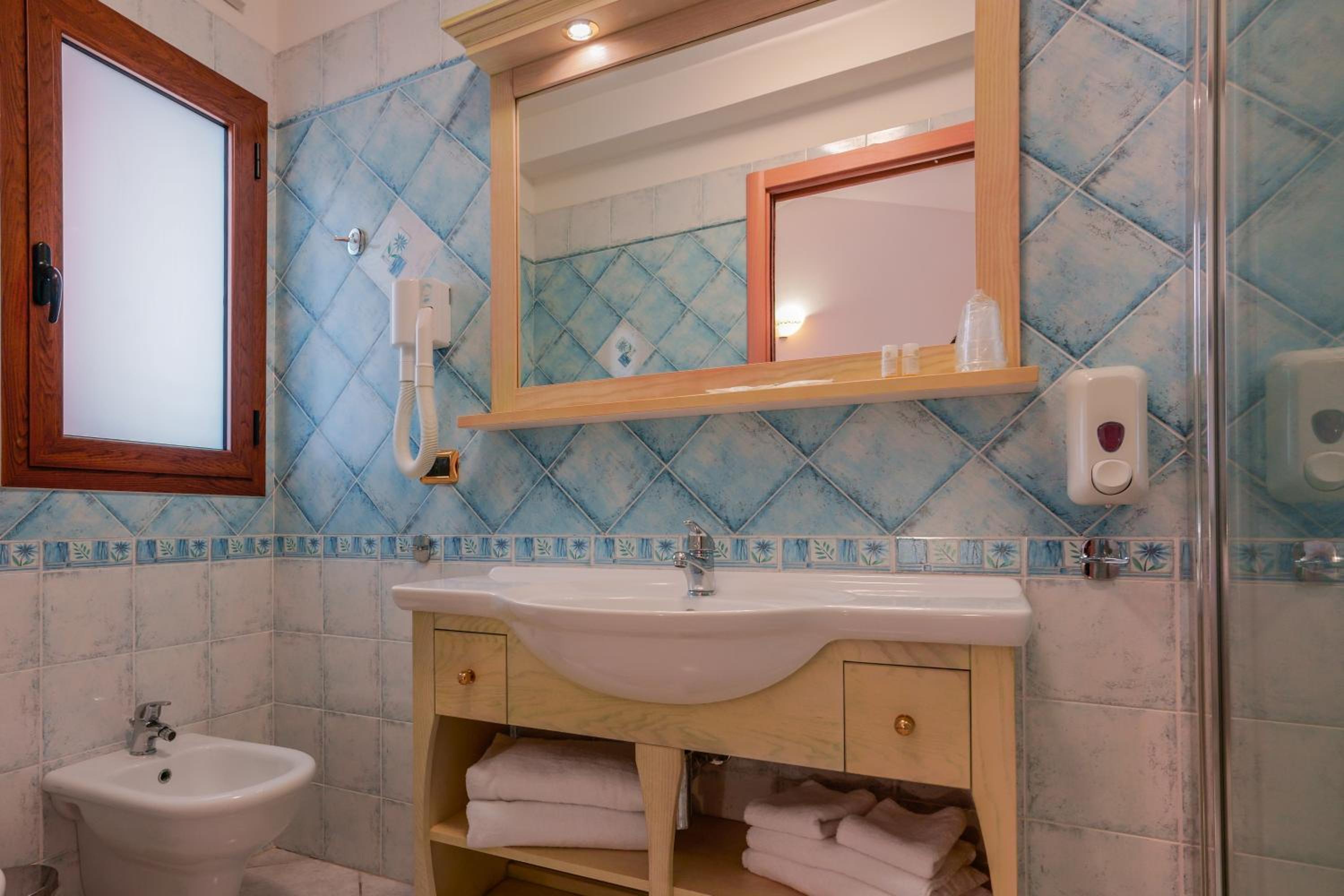 Superior Double or Twin Room with Pool View