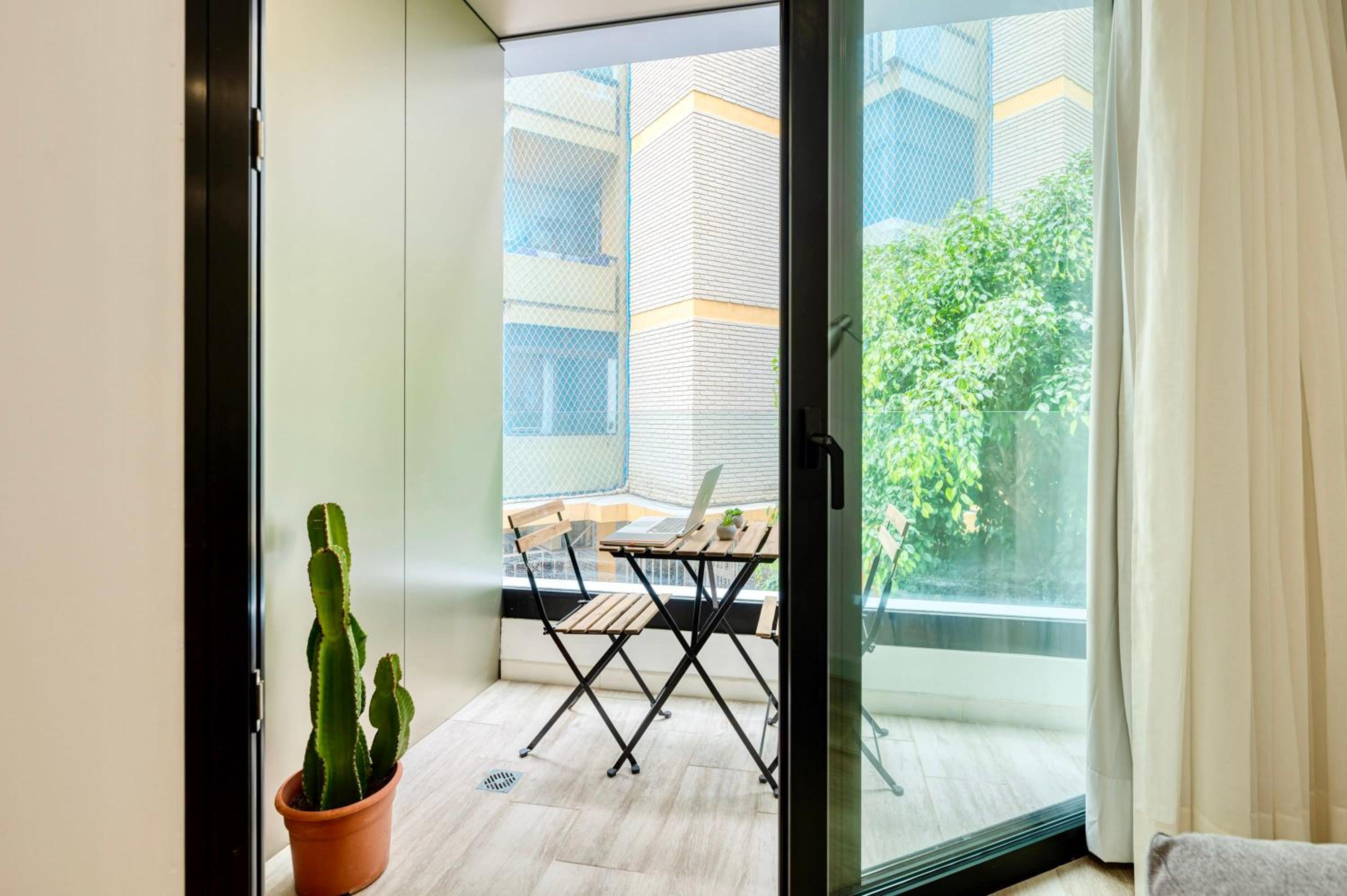 Studio Apartment with Balcony