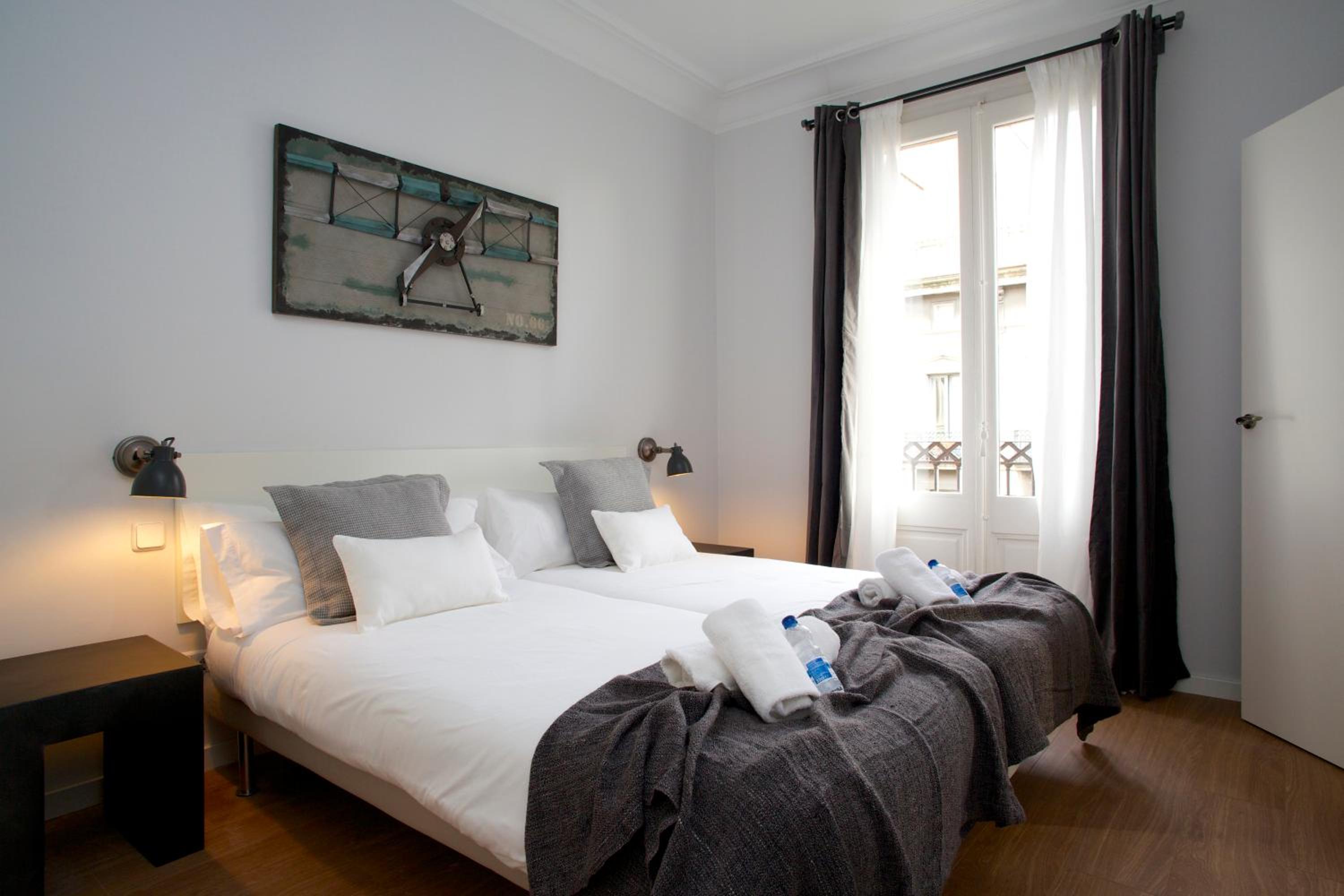 Apartamento de una habitación con balcón