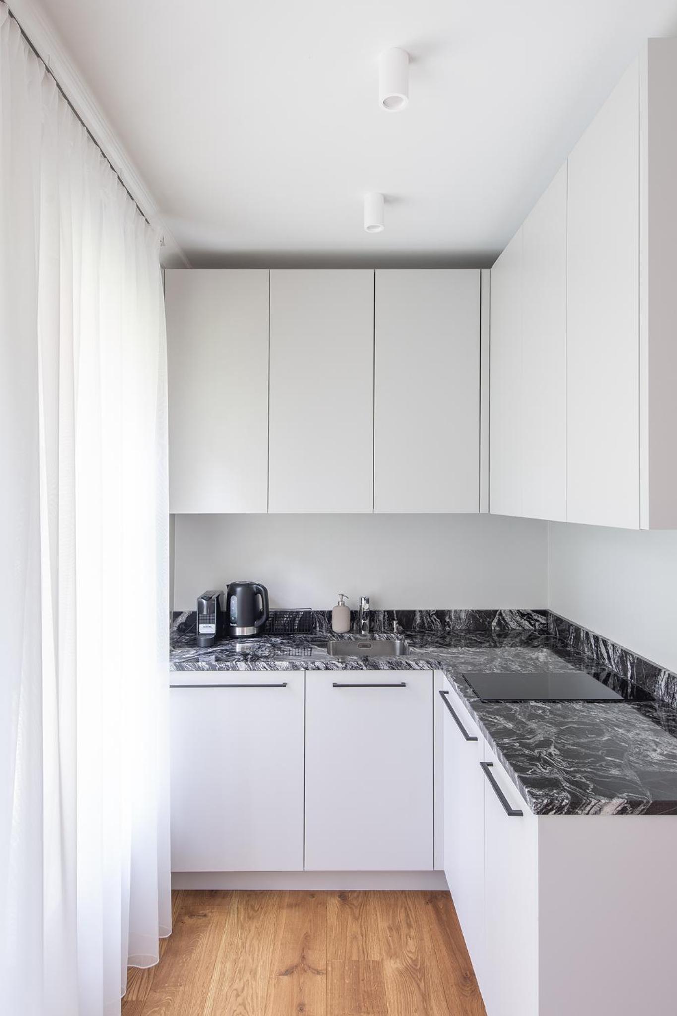 Studio with Terrace - Photo 4