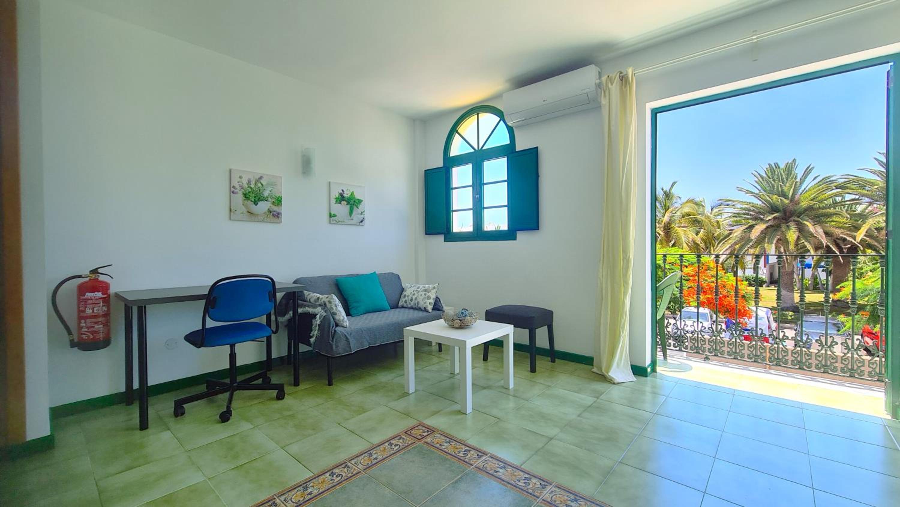 Apartamento con Balcón