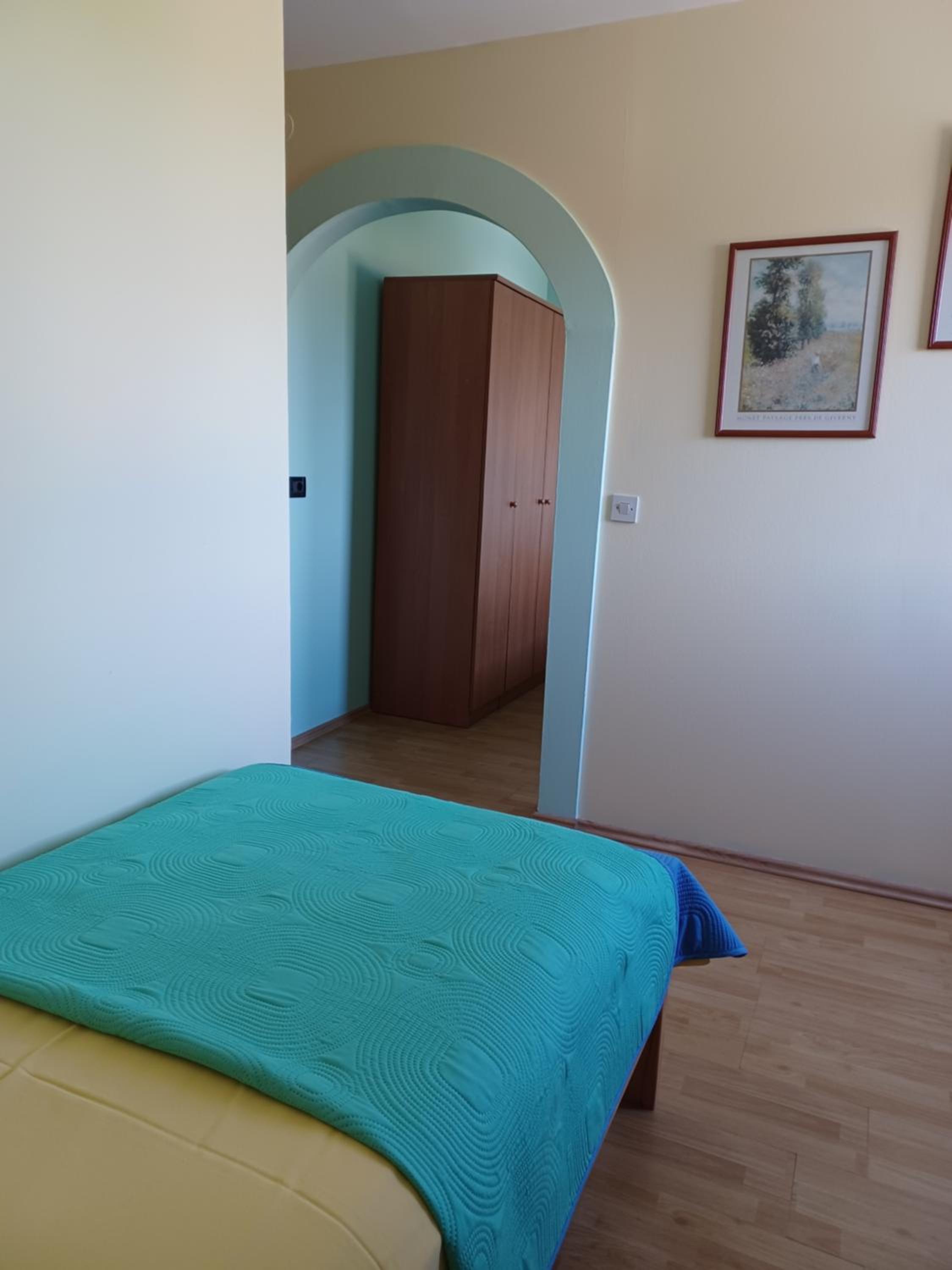 Double Room - Photo 10