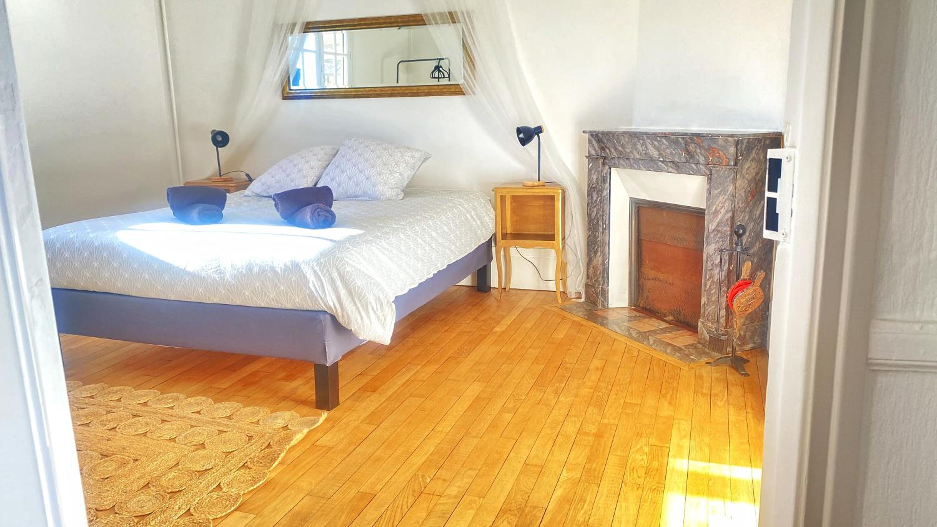 Two-Bedroom Apartment - Photo 13