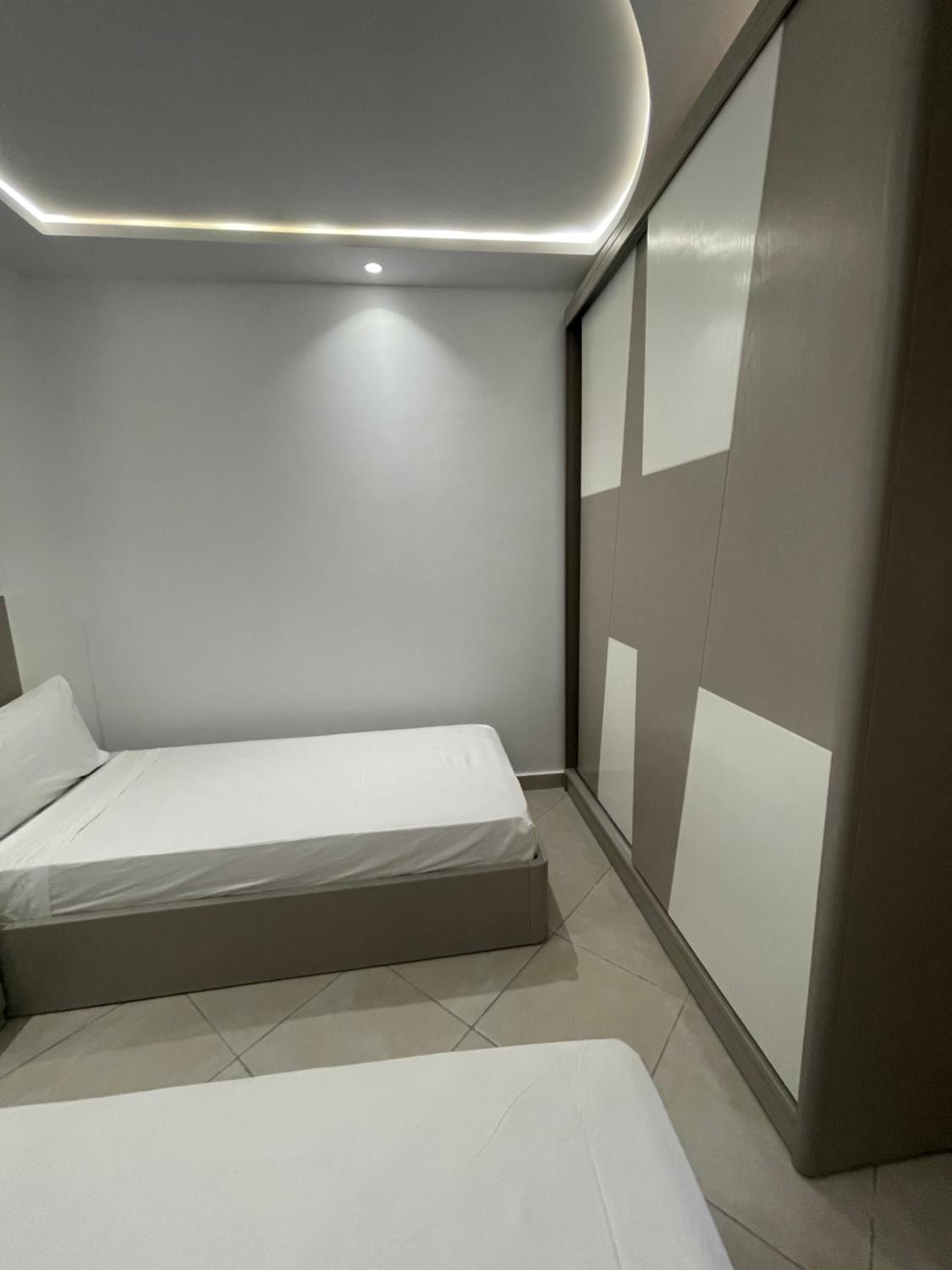 Two-Bedroom Apartment - Photo 5