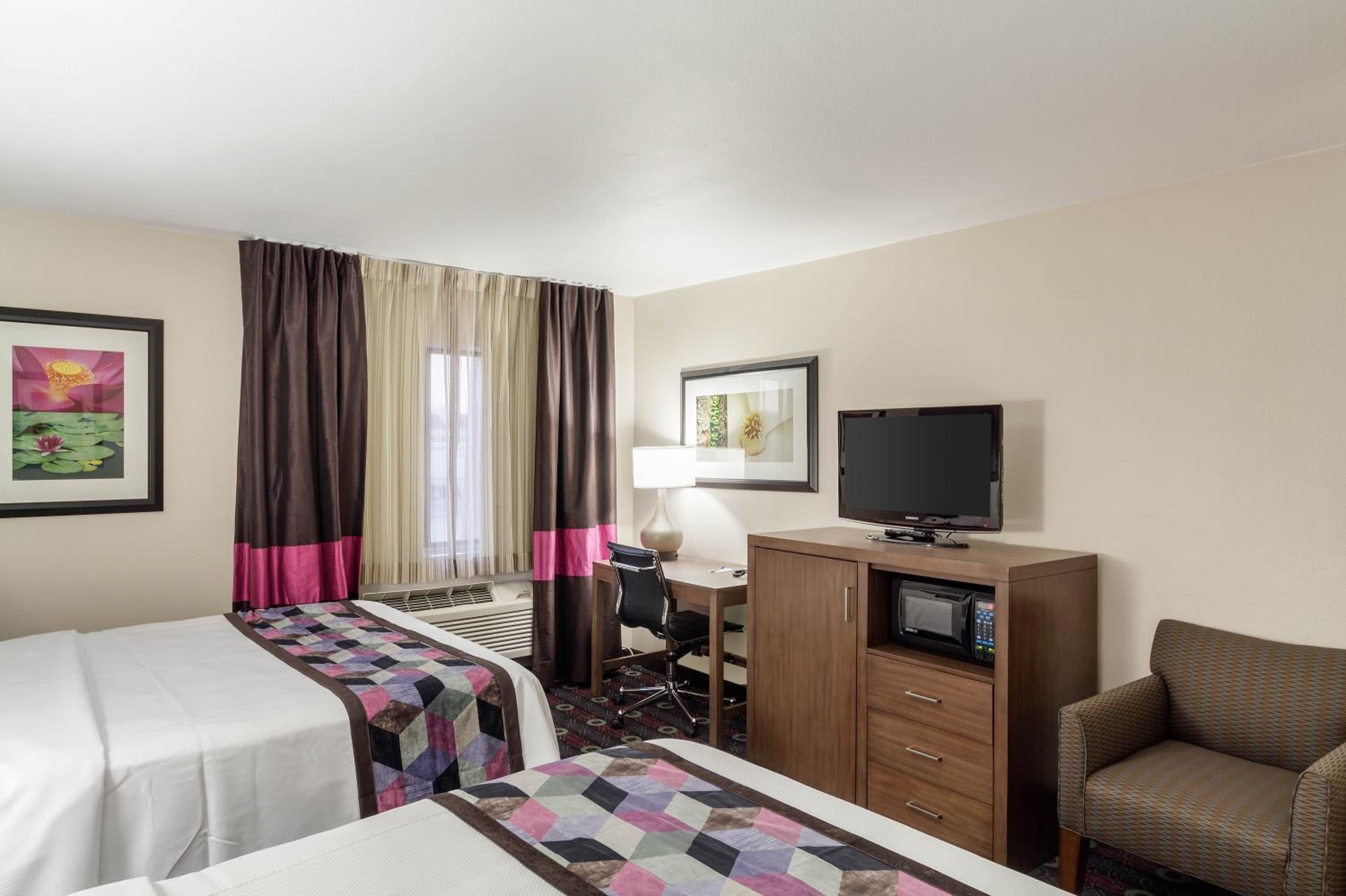 Double Room with Two Double Beds - Non-Smoking - Photo 11