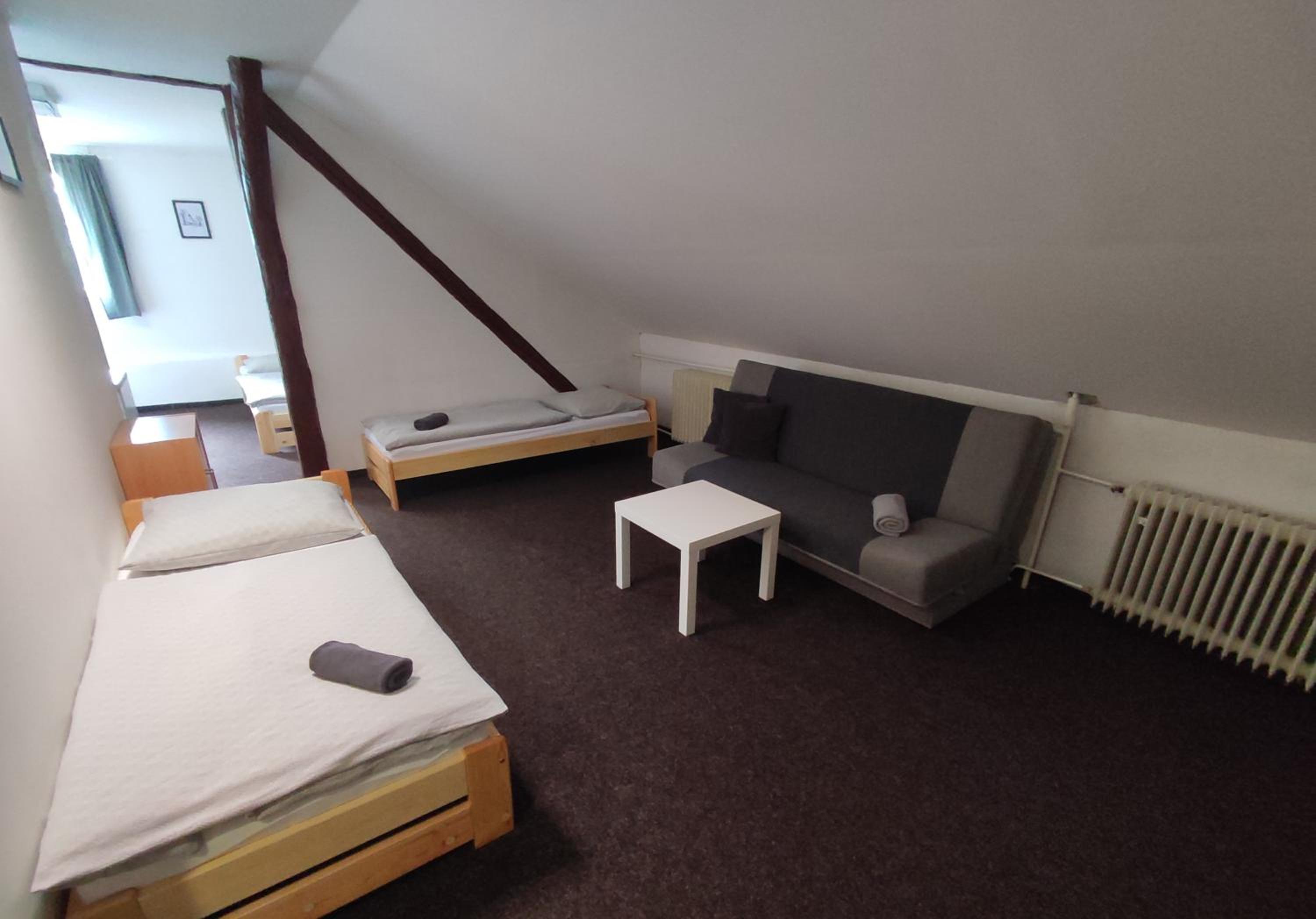 Suite - Photo 2