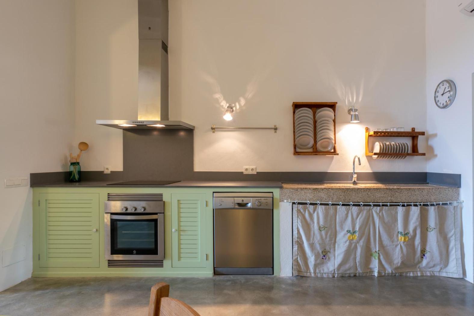 Villa photo 3