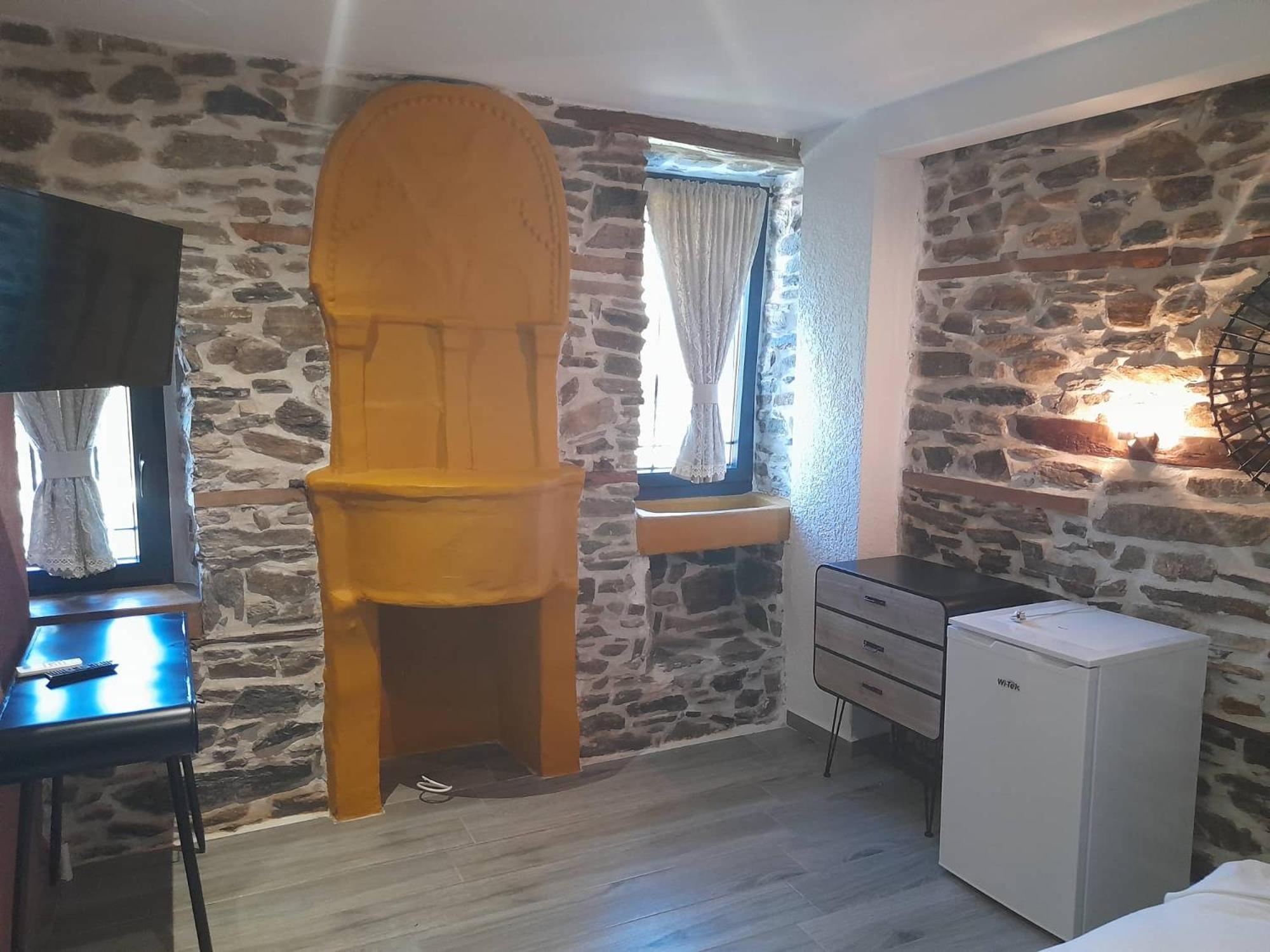 Double Room with Mountain View - Photo 4