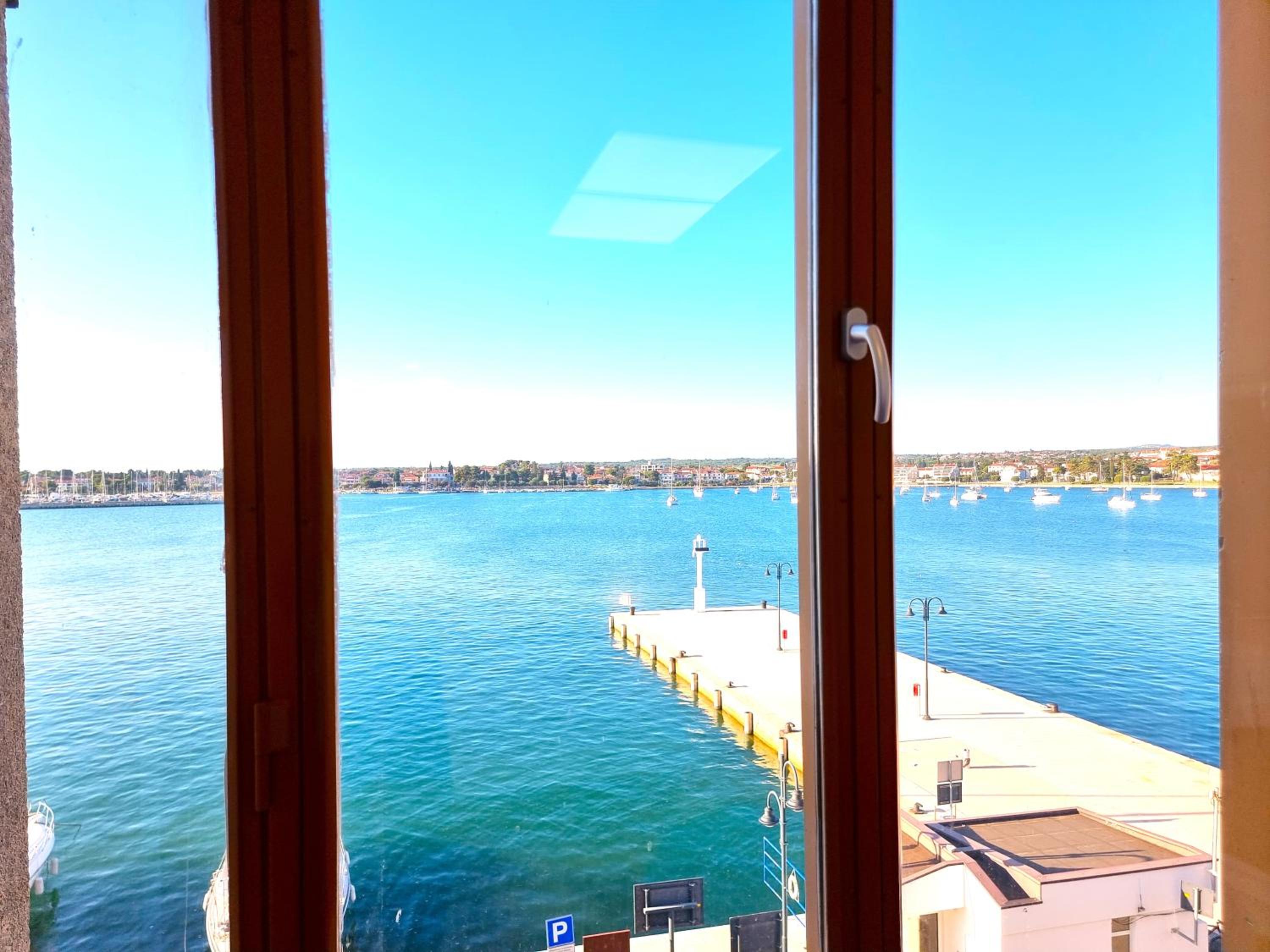 Apartment with Sea View - Photo 26