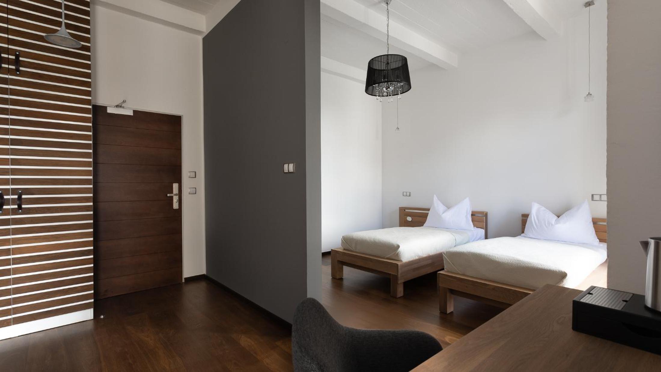Deluxe Double or Twin Room - Photo 3