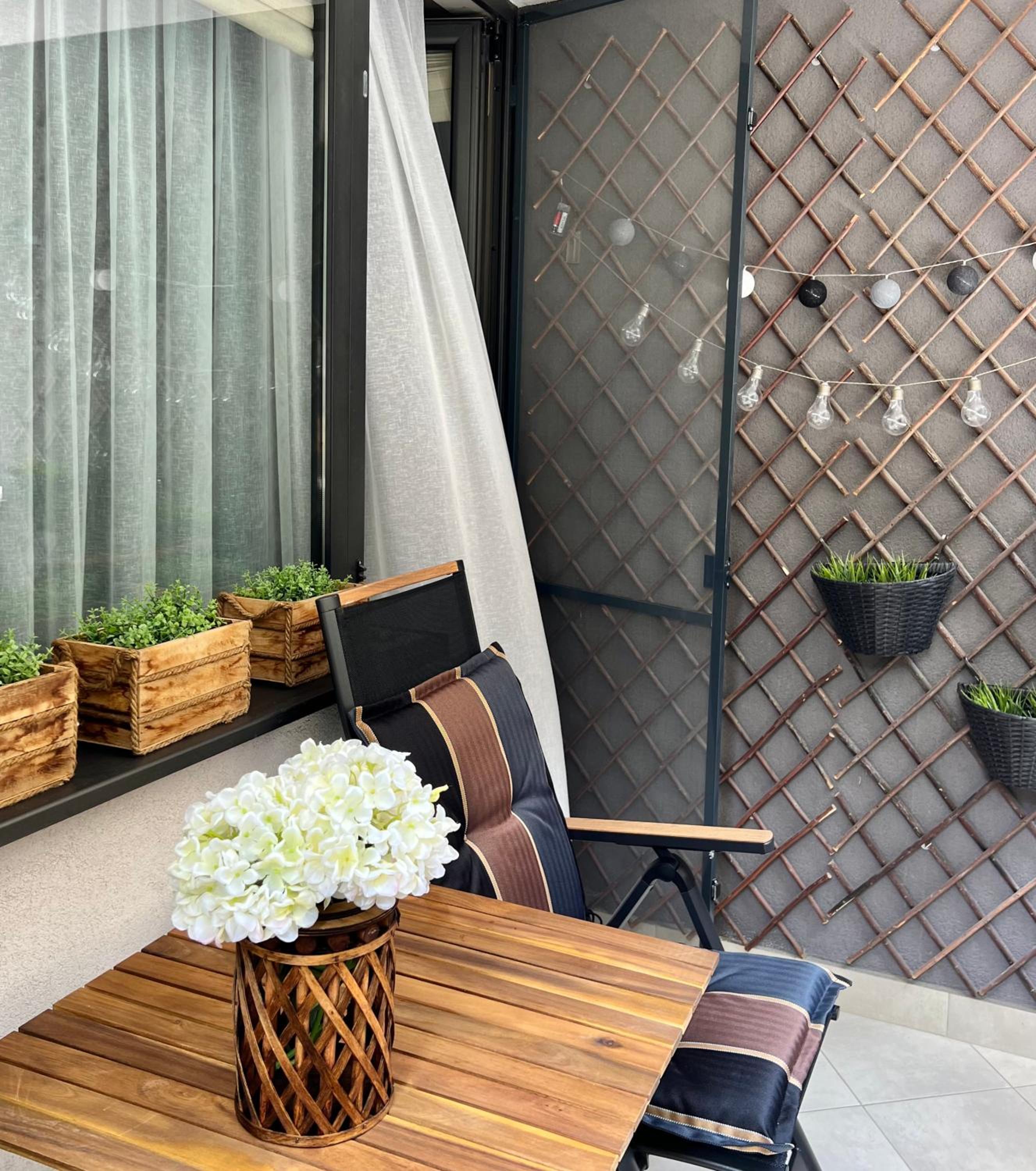 Apartment with Terrace - Photo 14