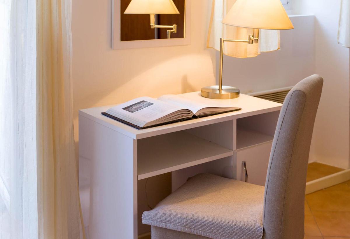 One-Bedroom Apartment - Photo 33