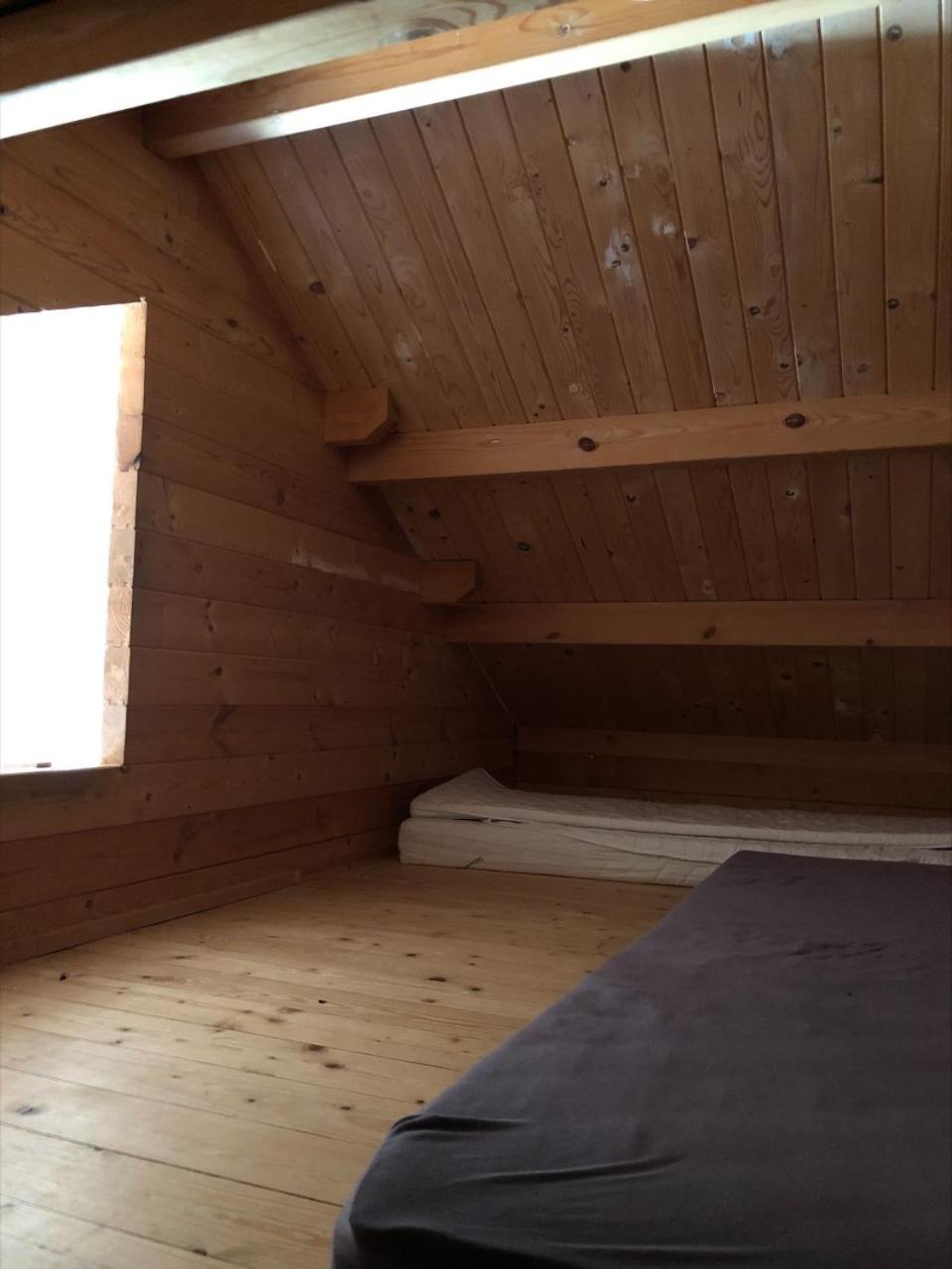 Family Cottage with Private Bathroom - Photo 7
