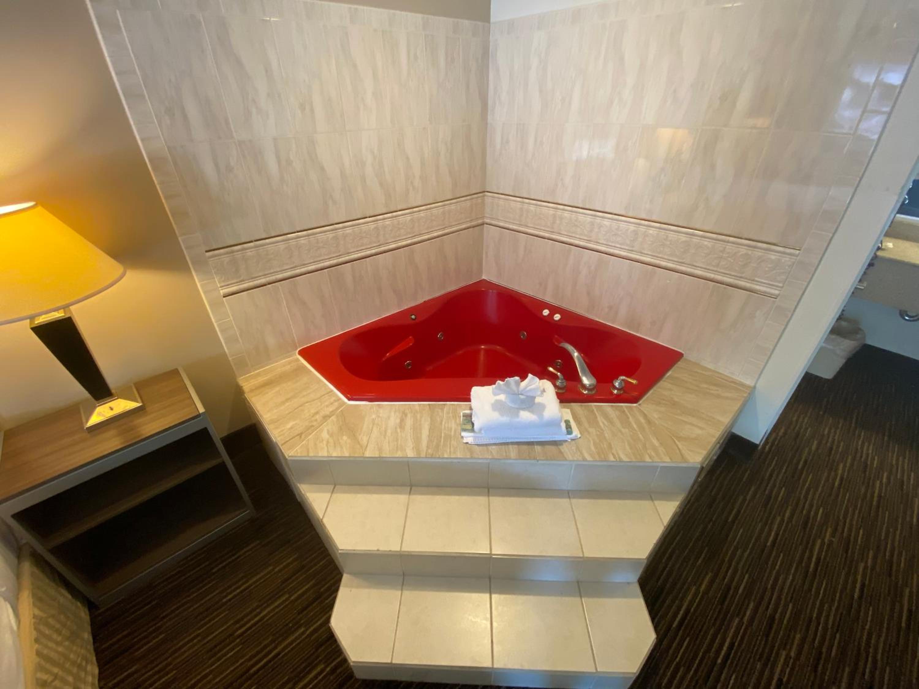 King Room with Spa Bath - Non-Smoking - Photo 5
