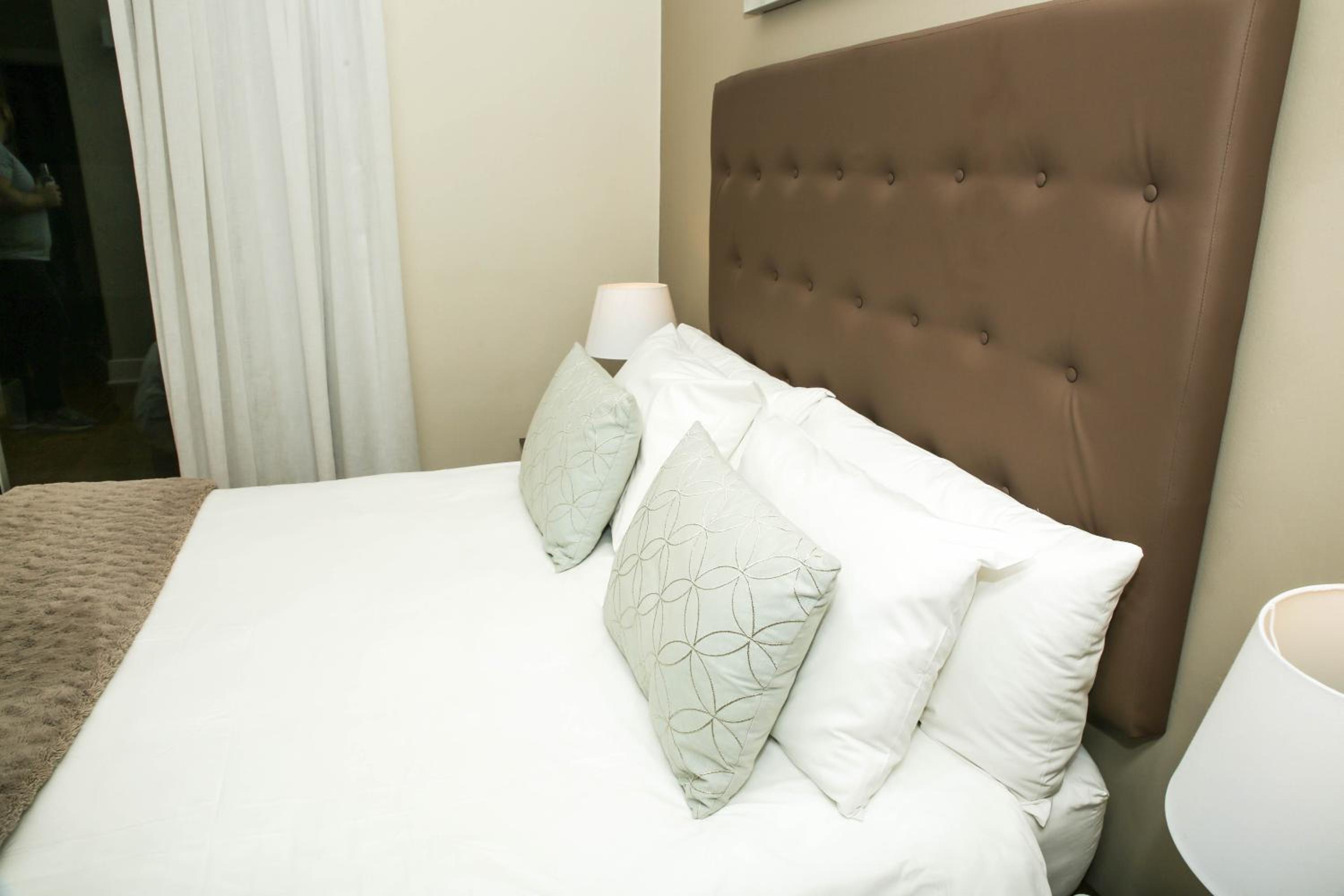 Deluxe Queen Room photo 2