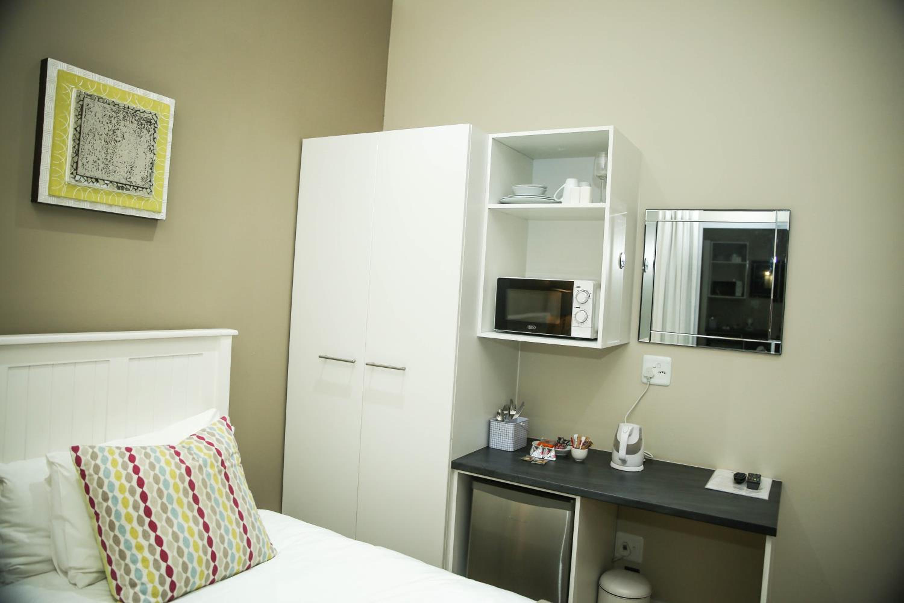 Standard Twin Room photo 2
