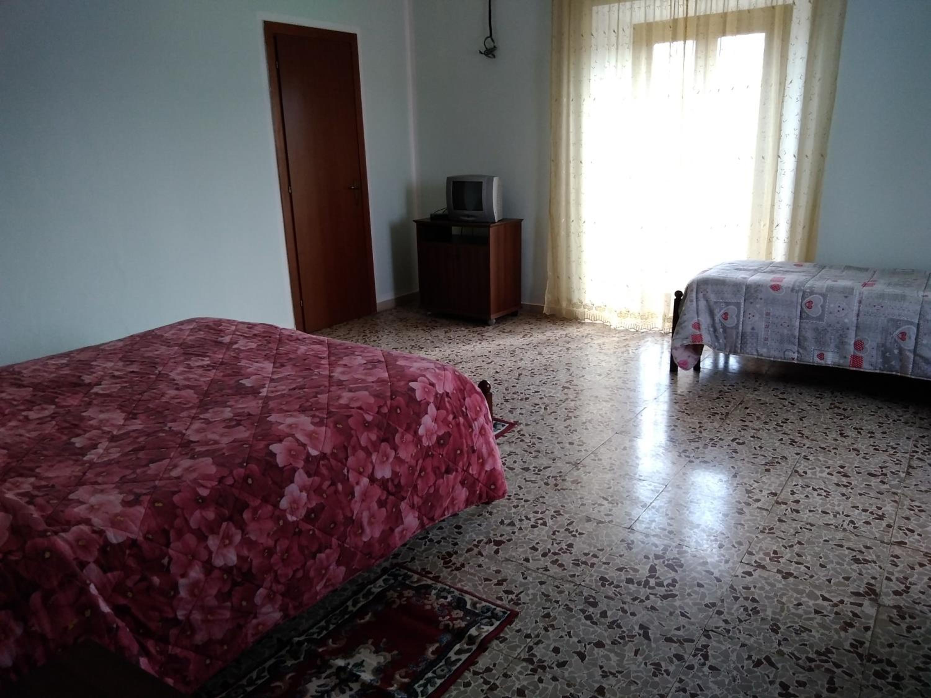 Standard Triple Room photo 3
