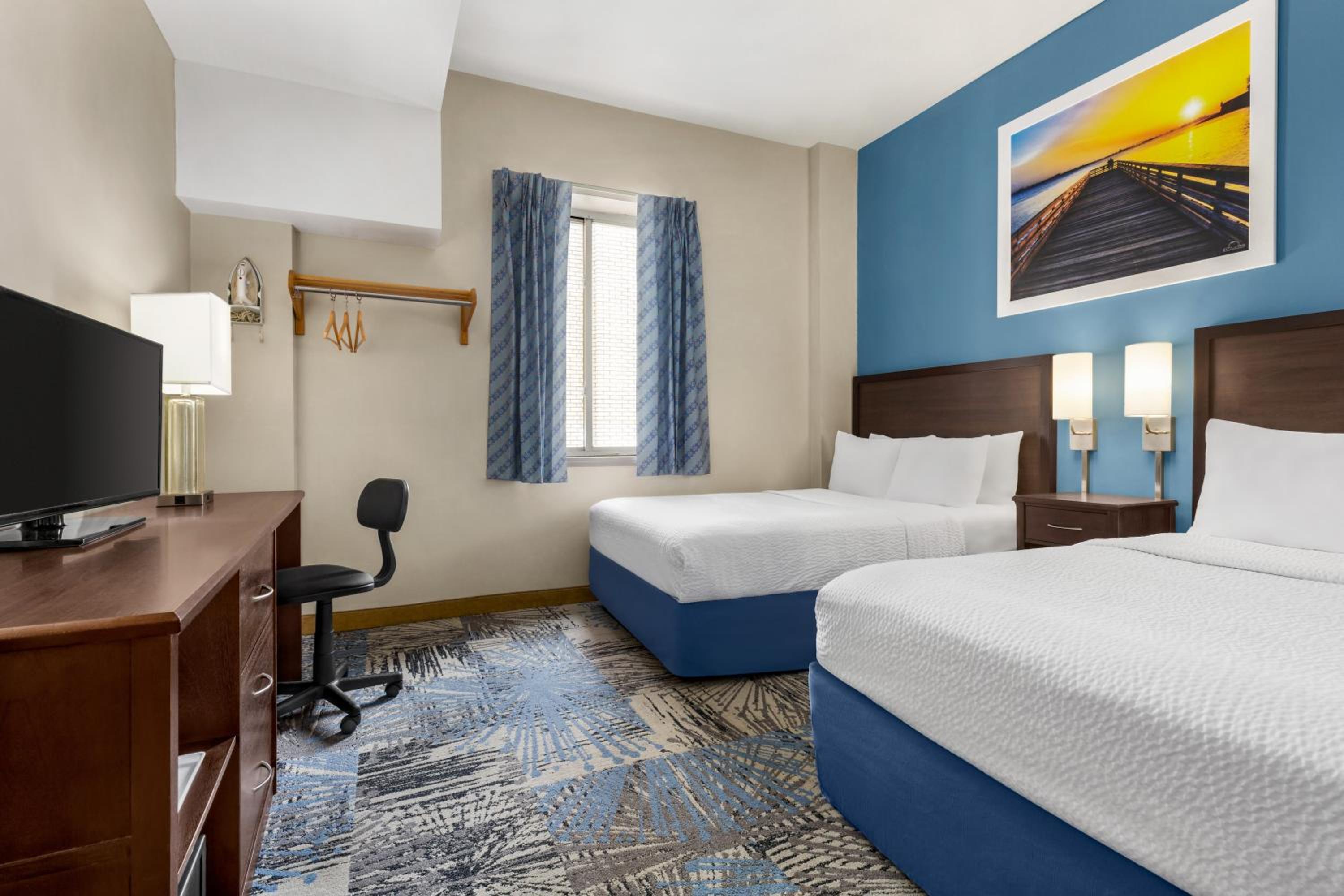 Double Room with Two Double Beds - Non-Smoking - Photo 1