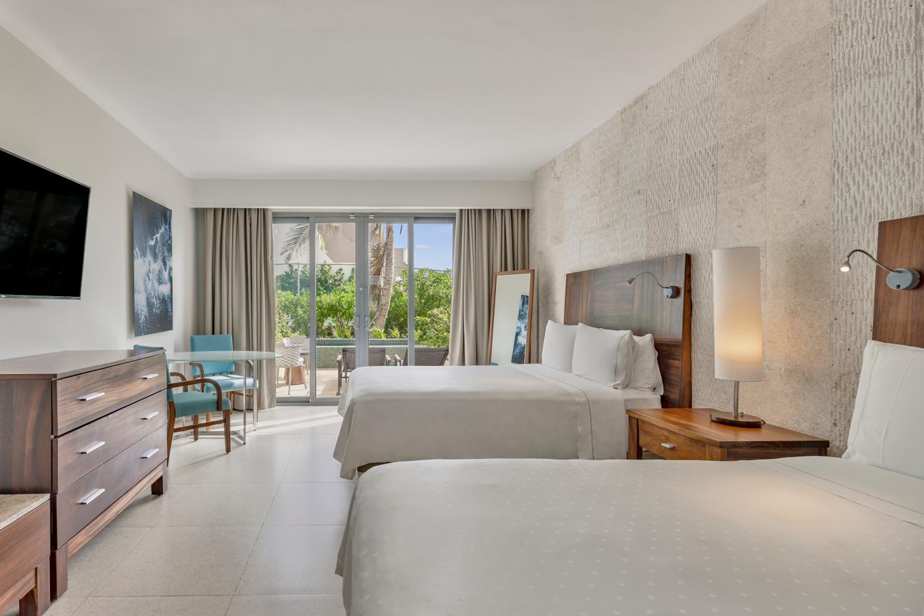 Premium Room with Plunge Pool 2 Double - Photo 1