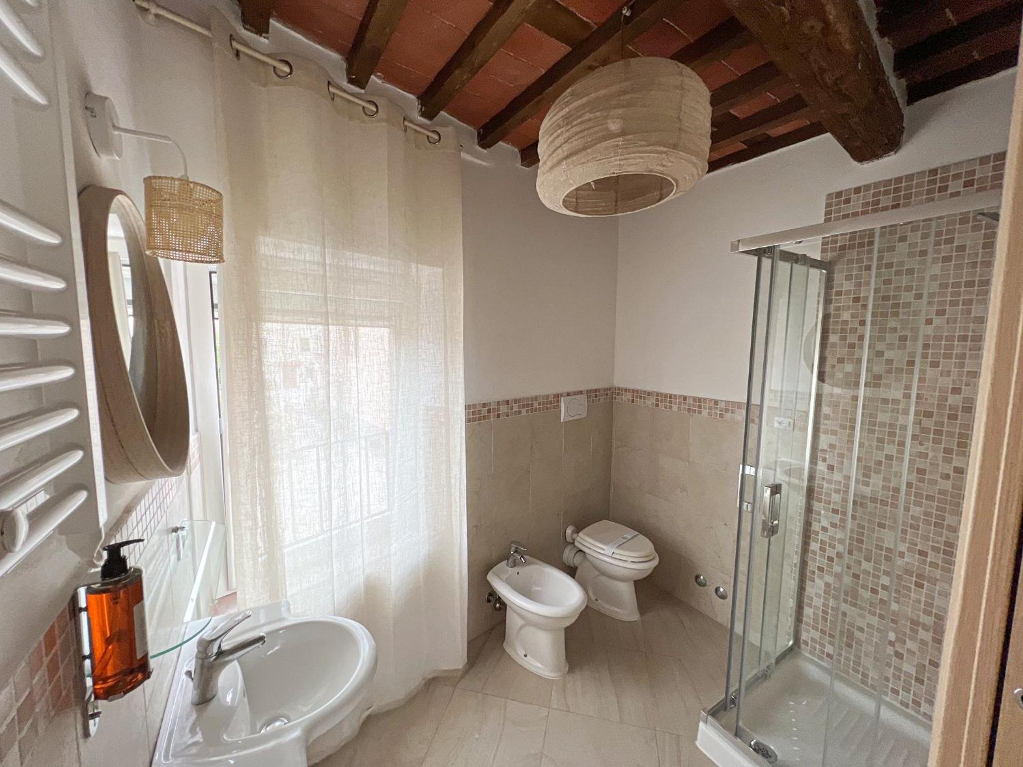 Deluxe Triple Room - Photo 12