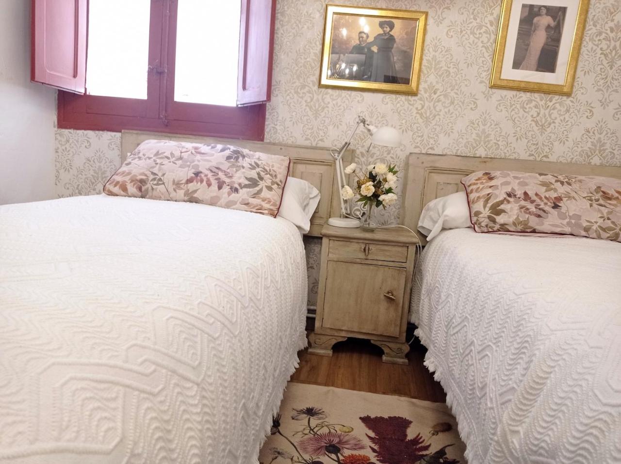 Twin Room photo 2