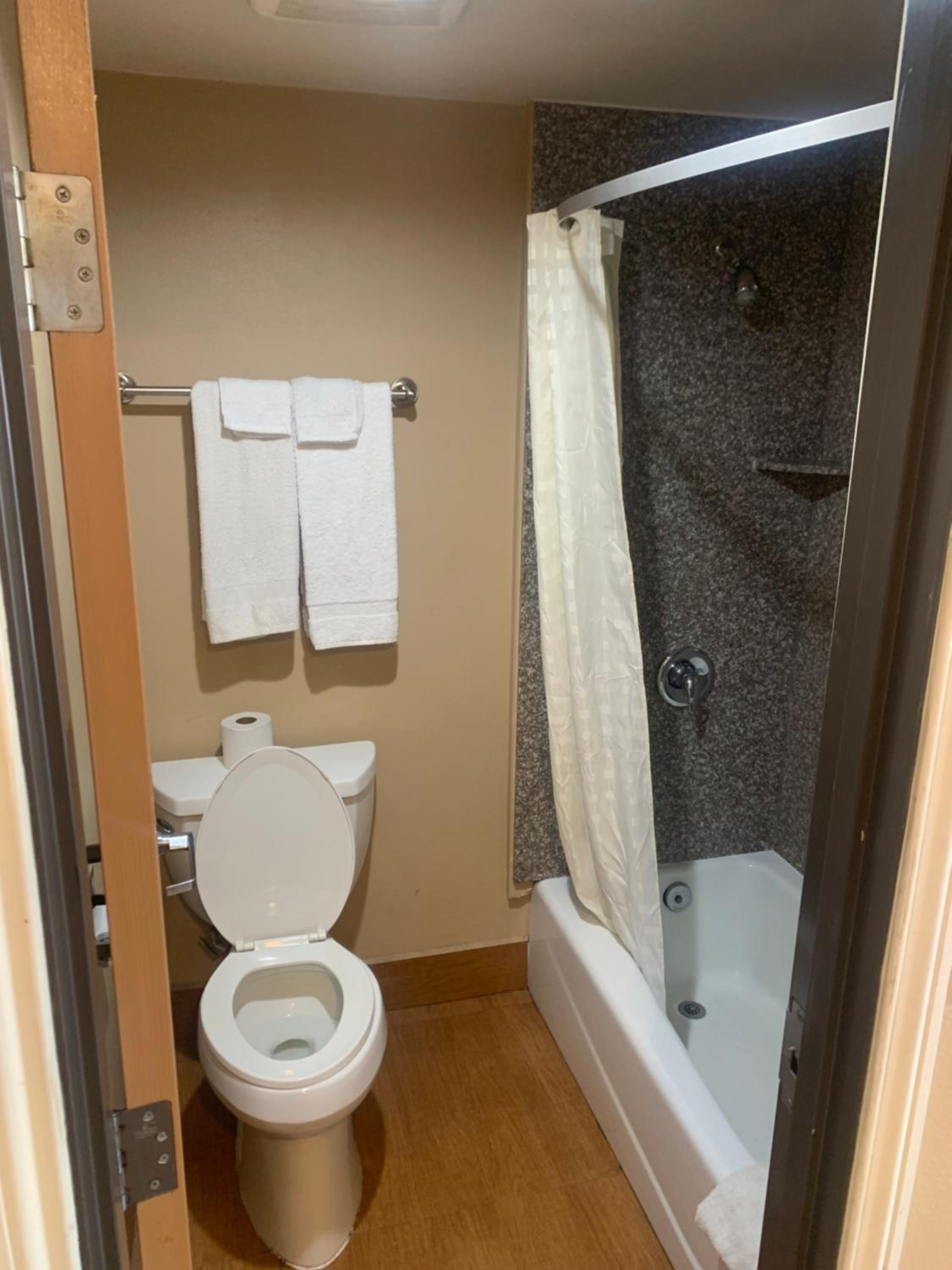 Comfort Triple Room - Photo 9