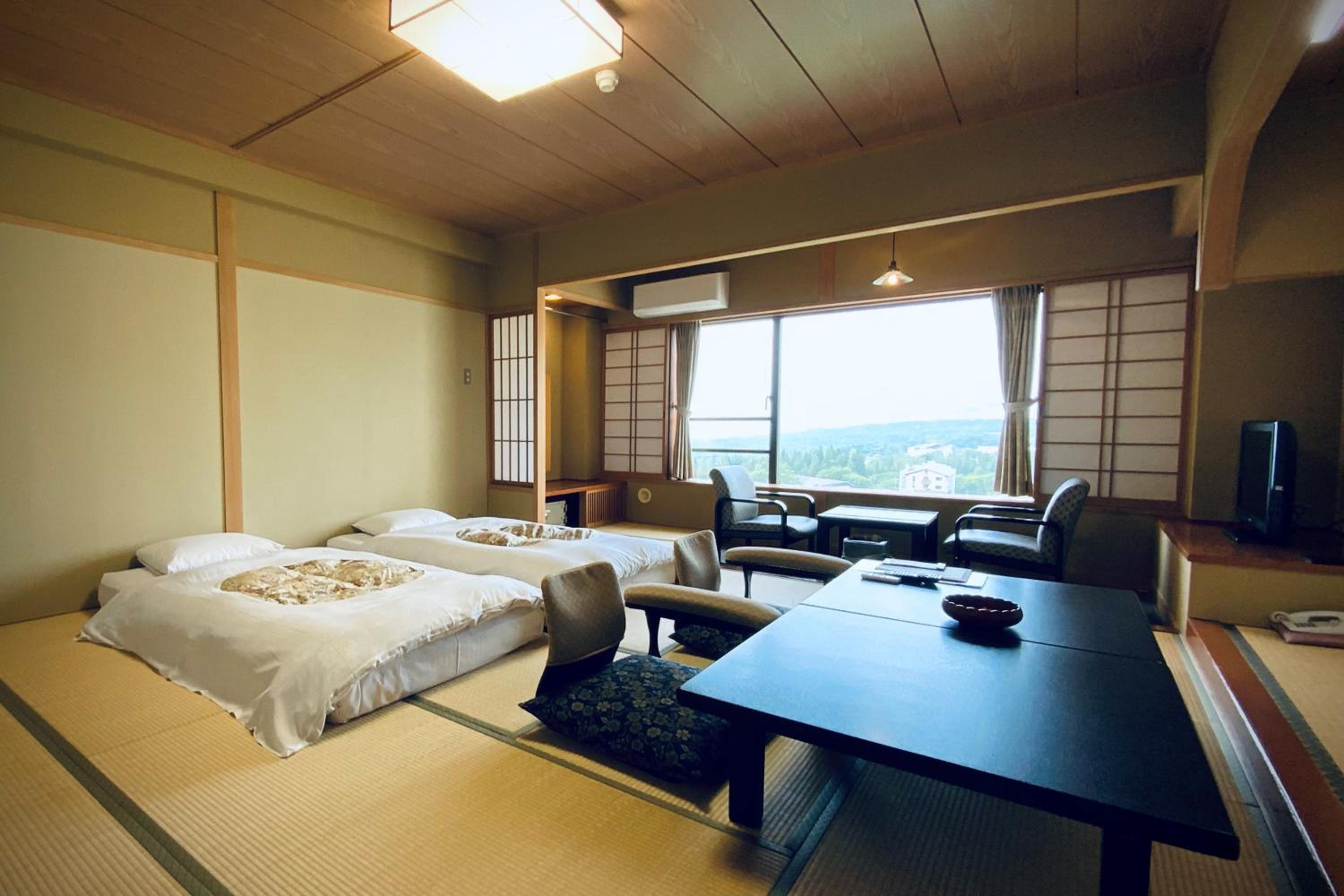 Japanese-Style Quadruple Room photo 3