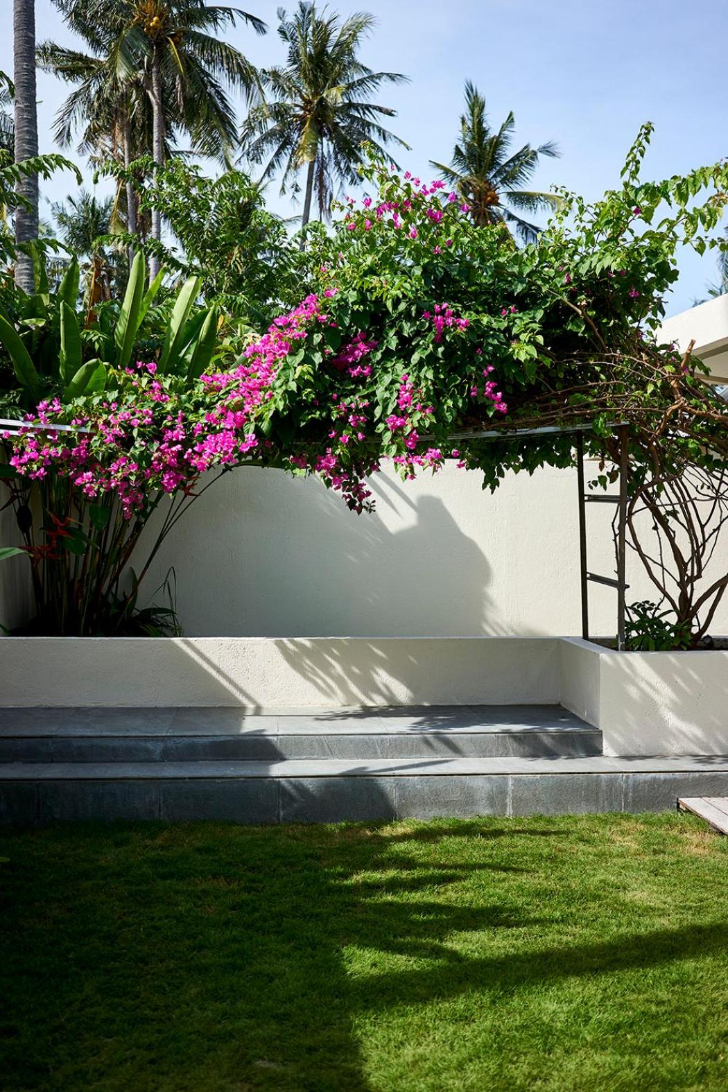 Villa with Private Pool - Photo 30