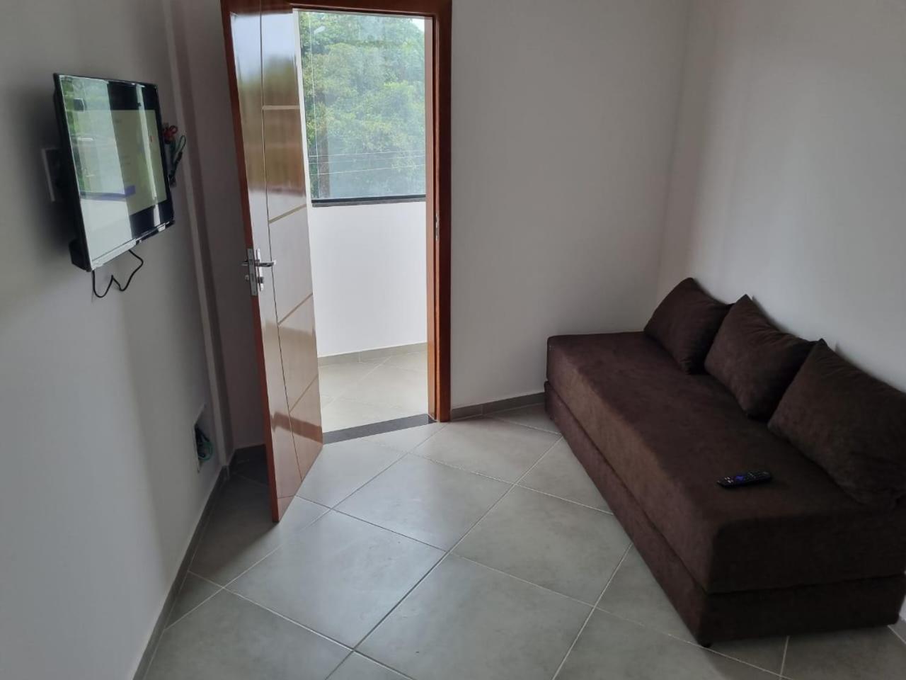 One-Bedroom Apartment - Photo 6