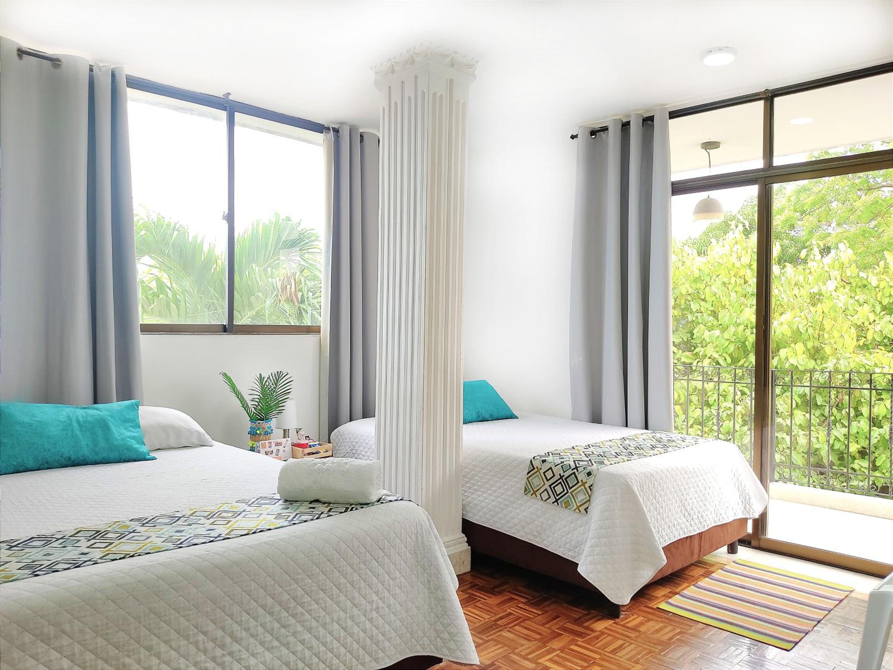 Deluxe Double Room with Balcony photo 3