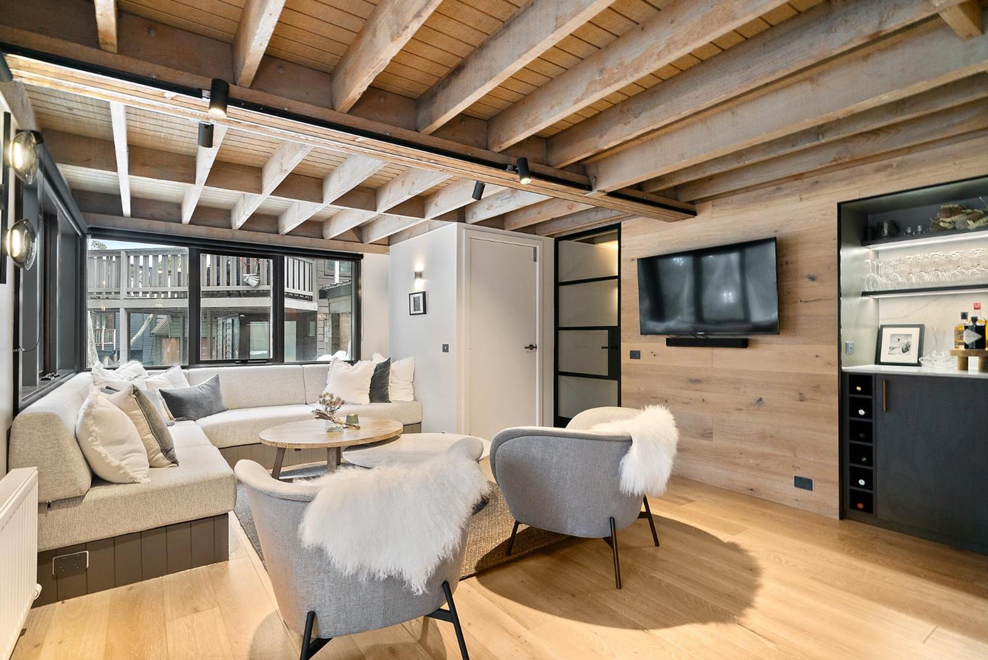 Four-Bedroom House photo 1