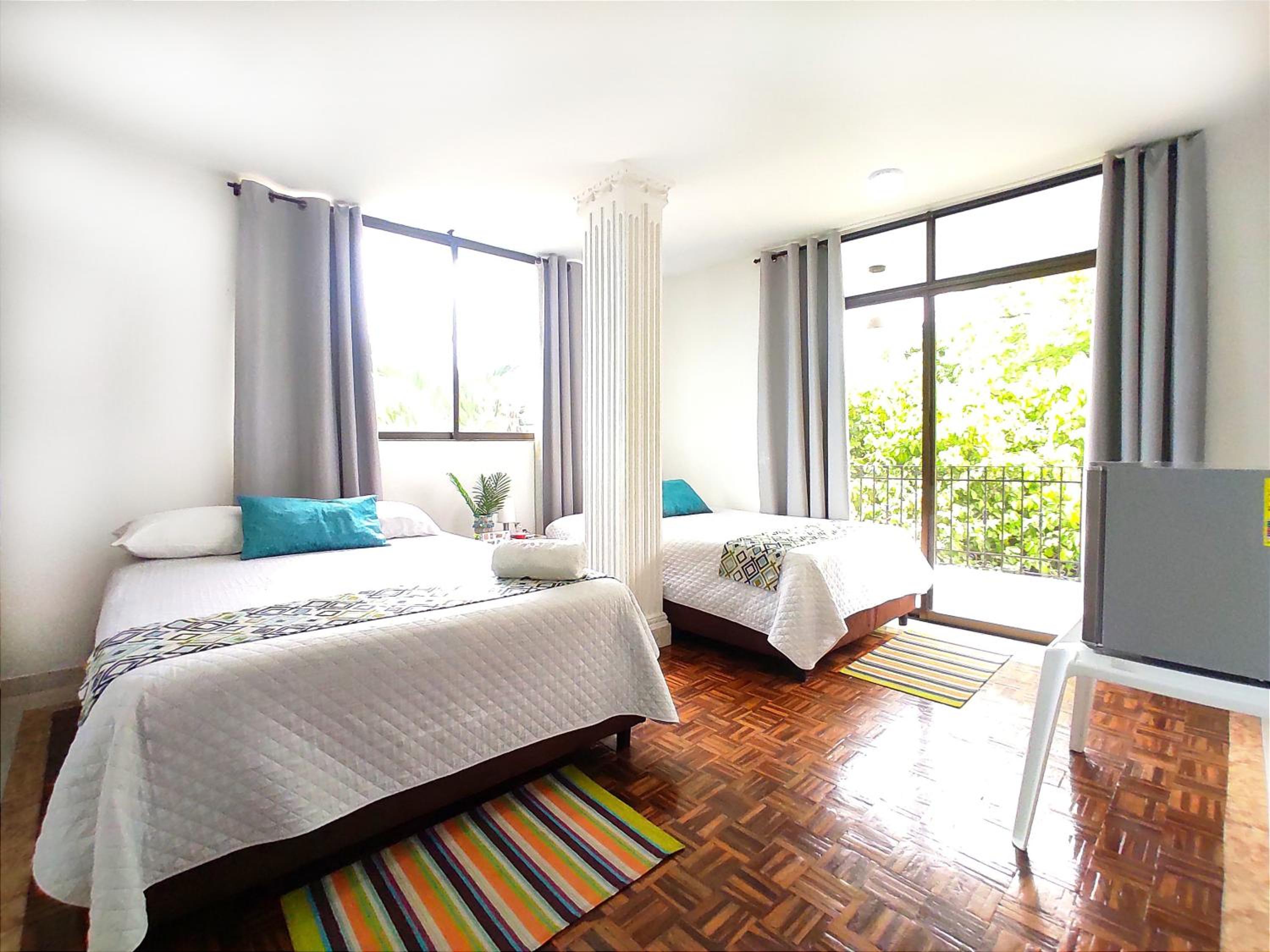 Deluxe Double Room with Balcony photo 2