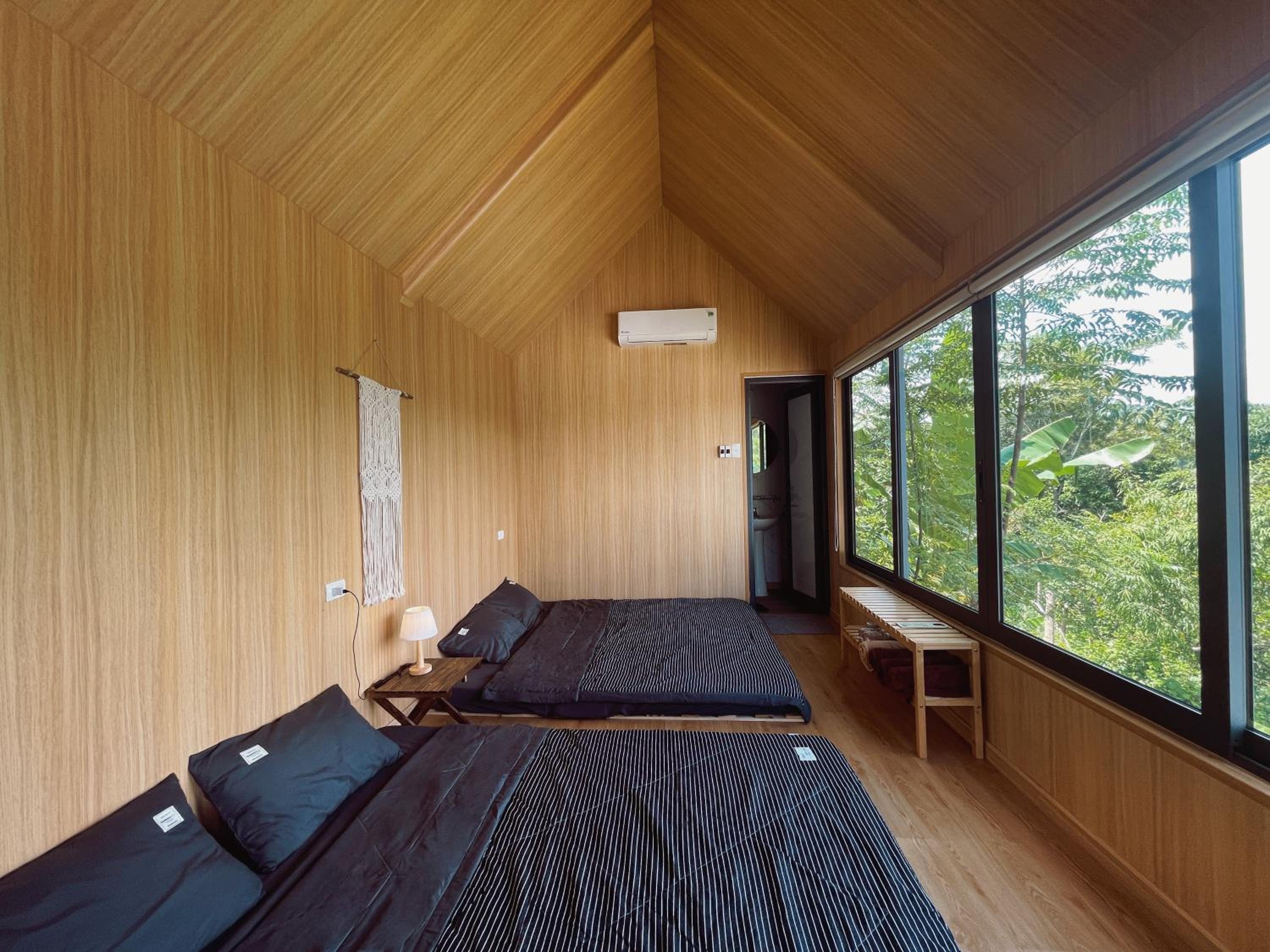 Deluxe Bungalow with Garden View photo 3