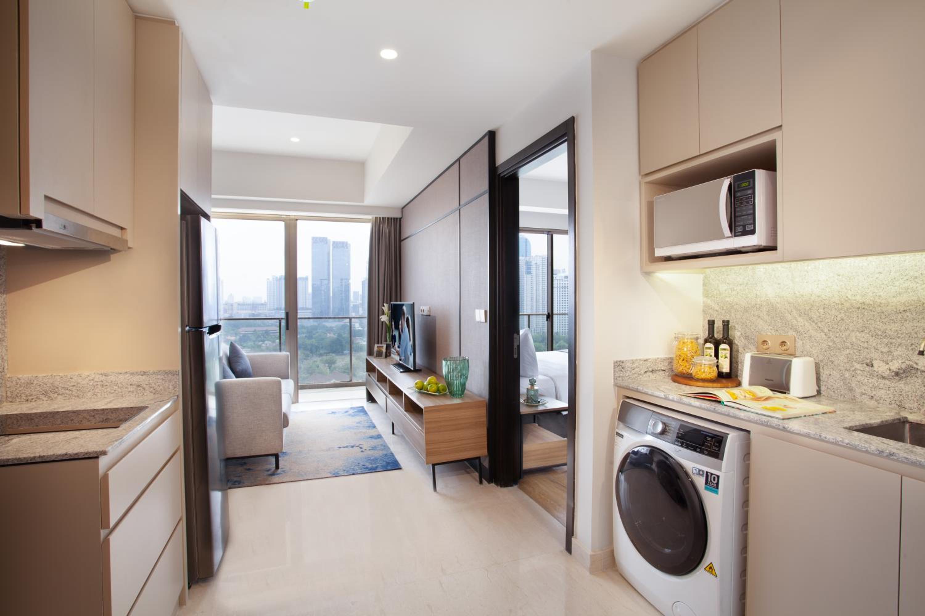 One-Bedroom Premier - Photo 2