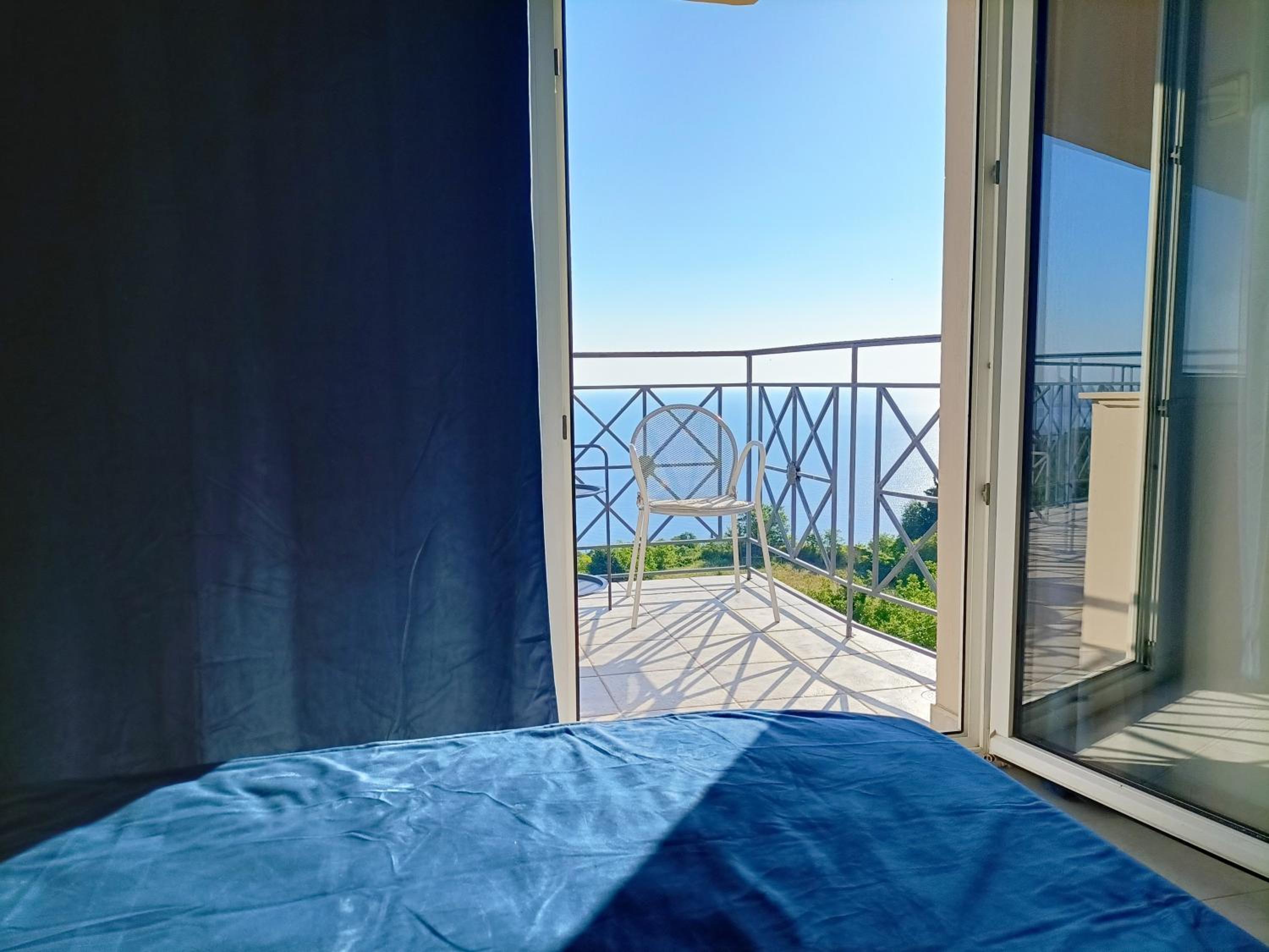 Double Room with Mountain View - Photo 8