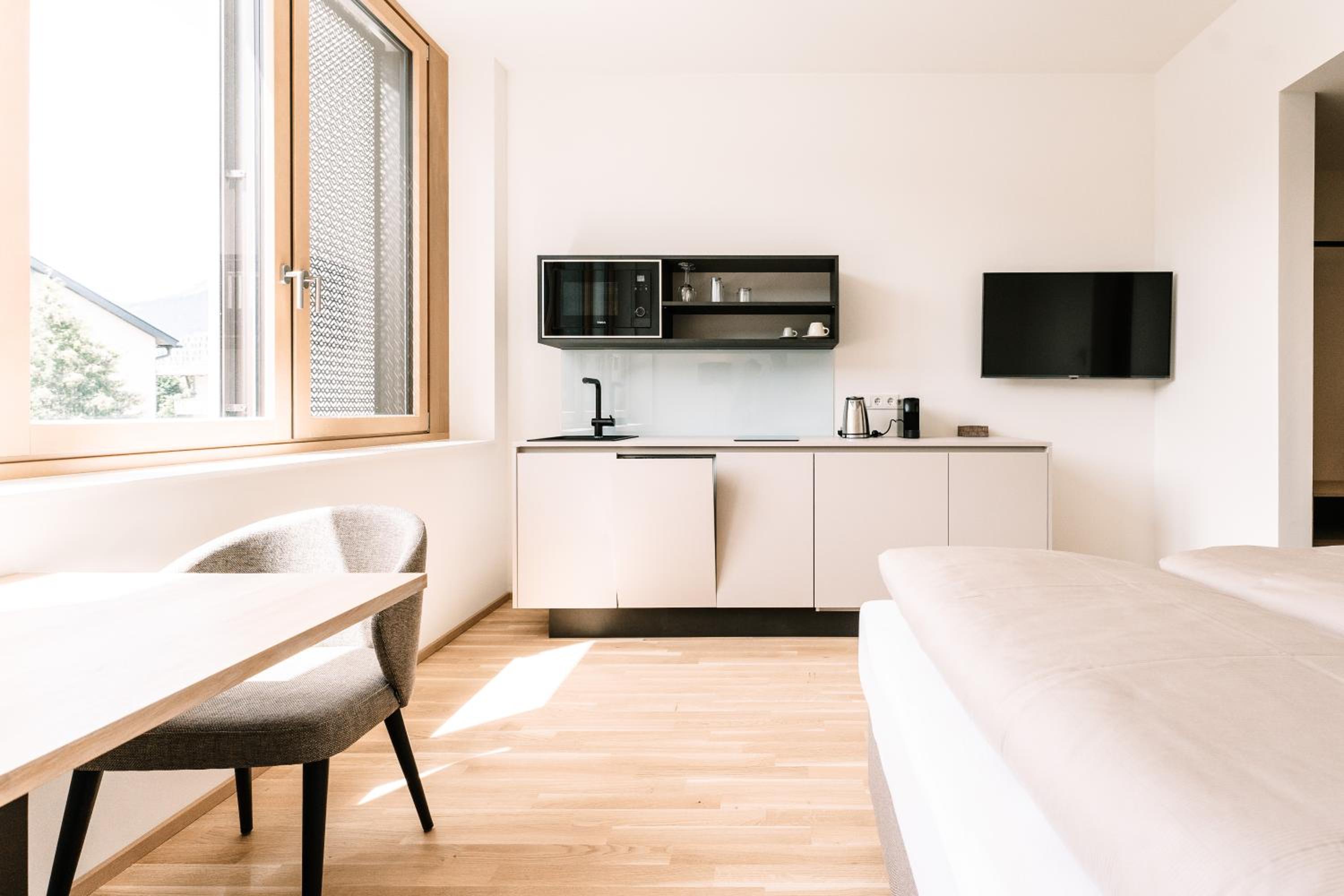 Apartment photo 2