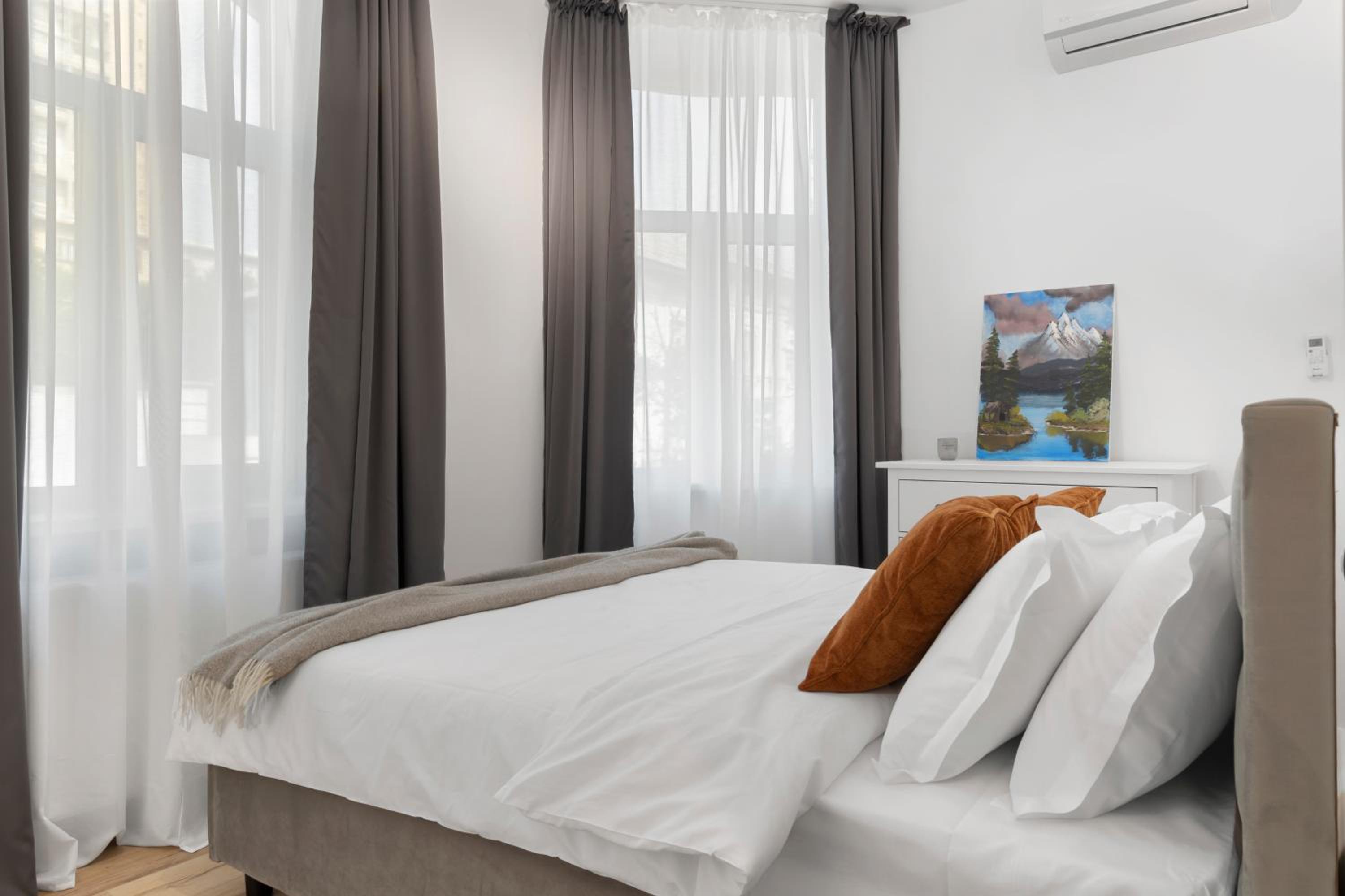 Two-Bedroom Apartment - Photo 11