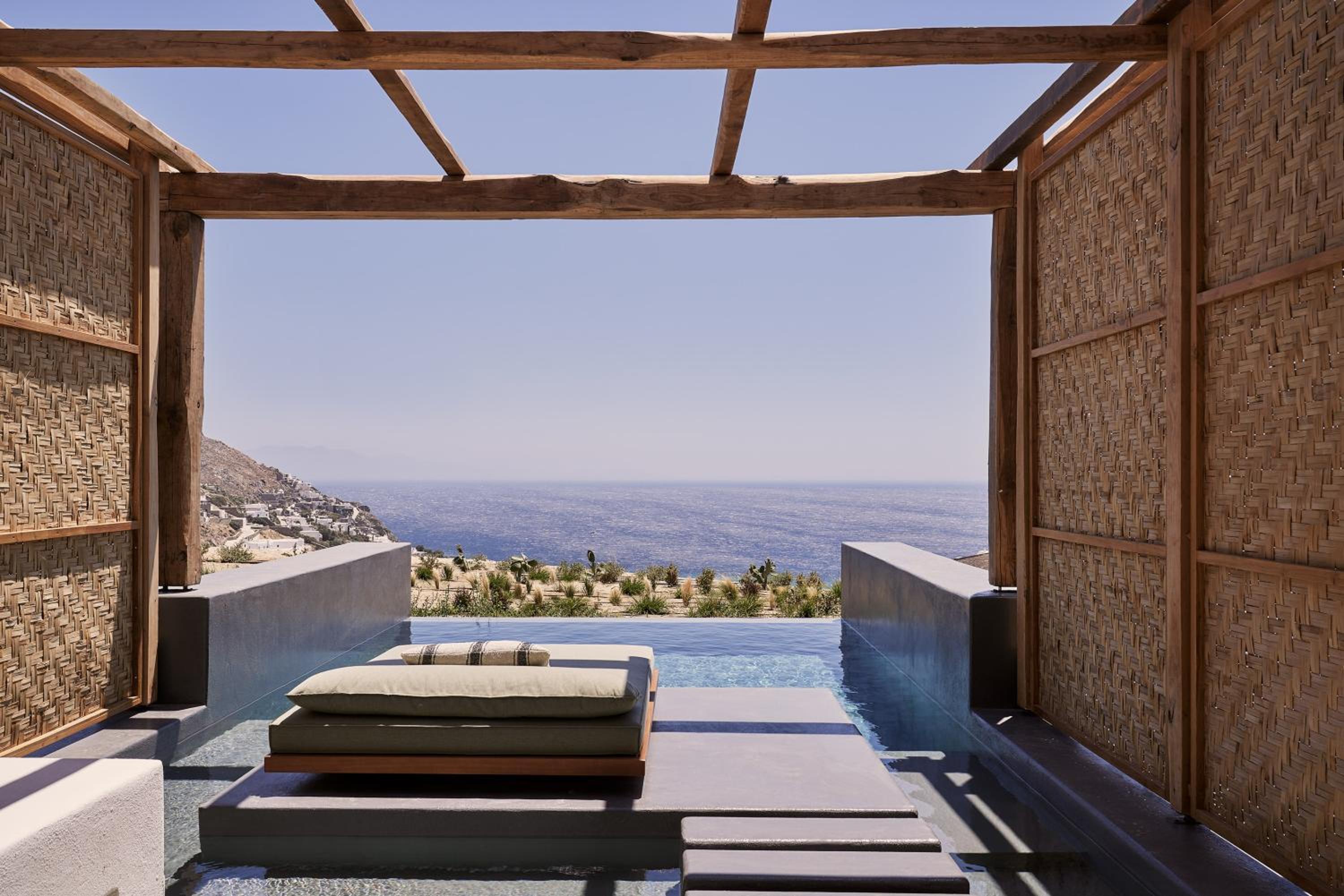 Signature Suite Sea View with Private Pool - Photo 12