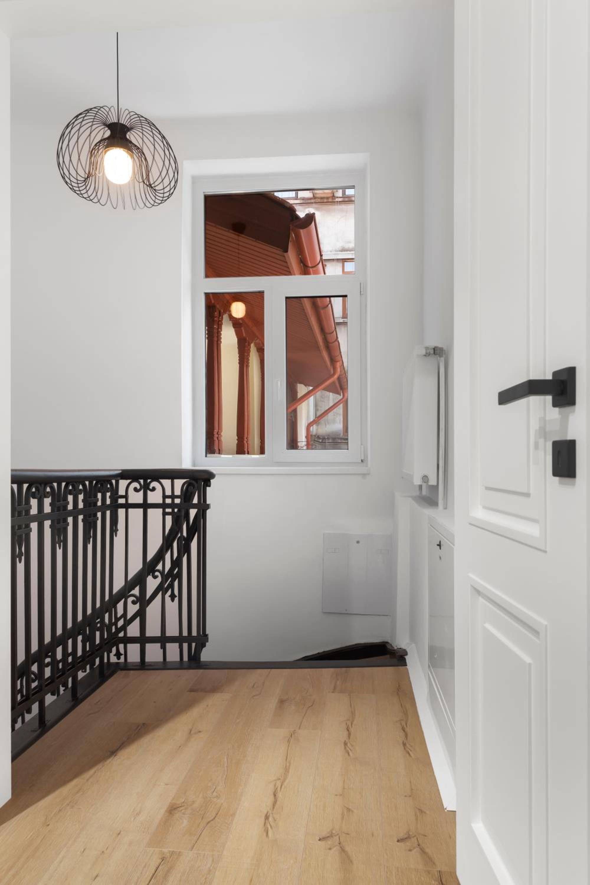 One-Bedroom Apartment - Photo 15