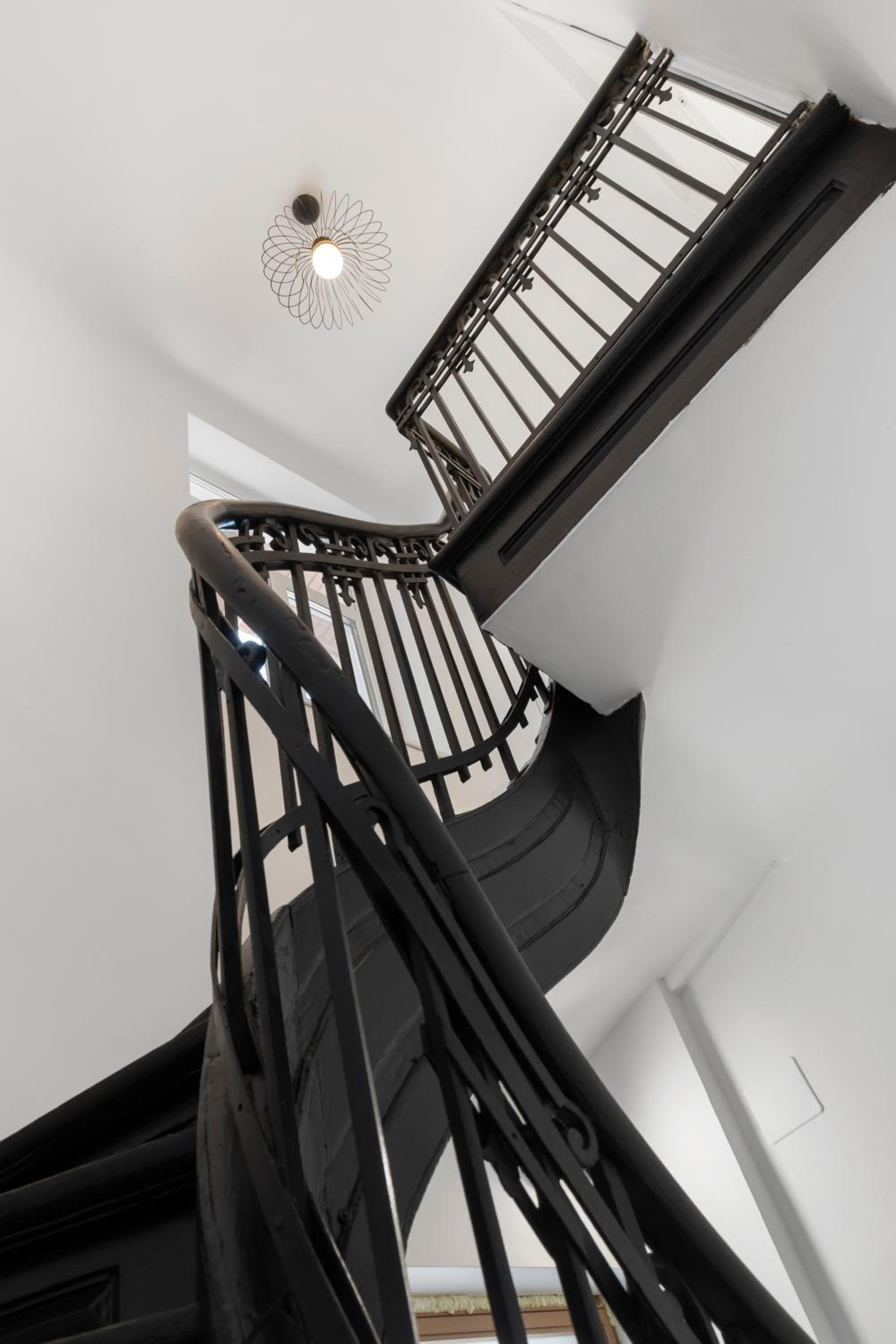 One-Bedroom Apartment - Photo 10