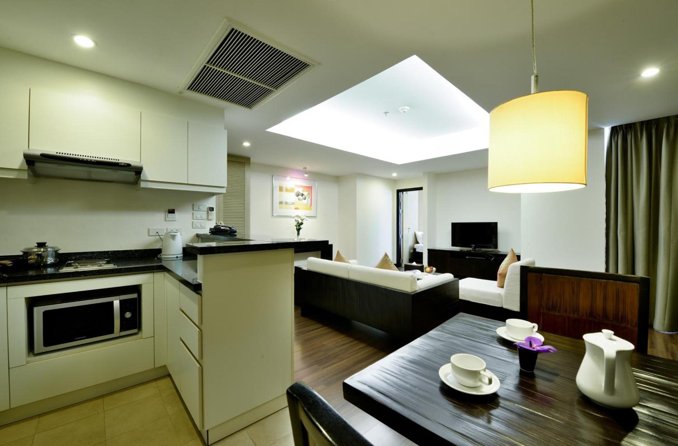 One-Bedroom Suite photo 2