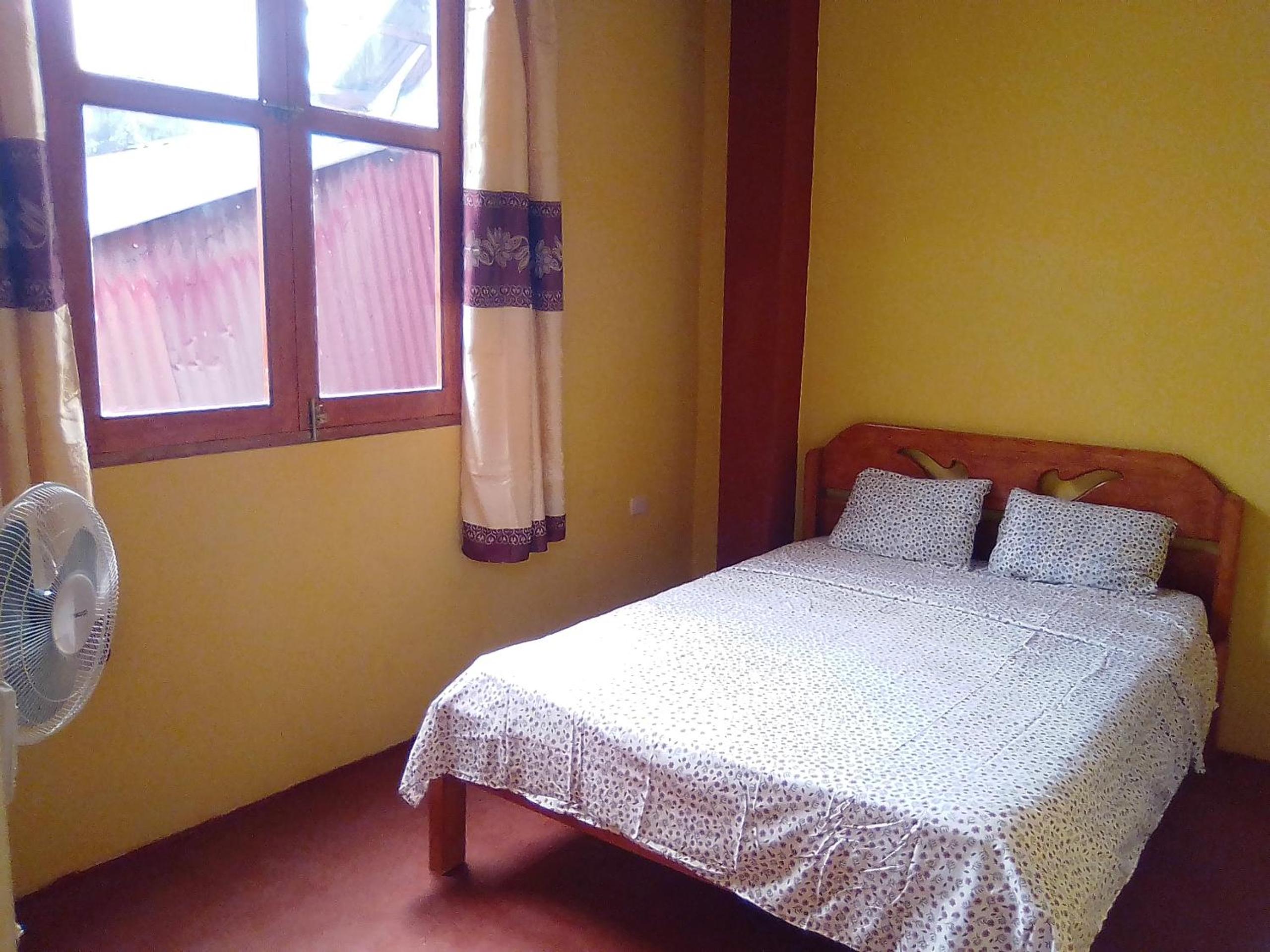 Single Room with Private Bathroom photo 3