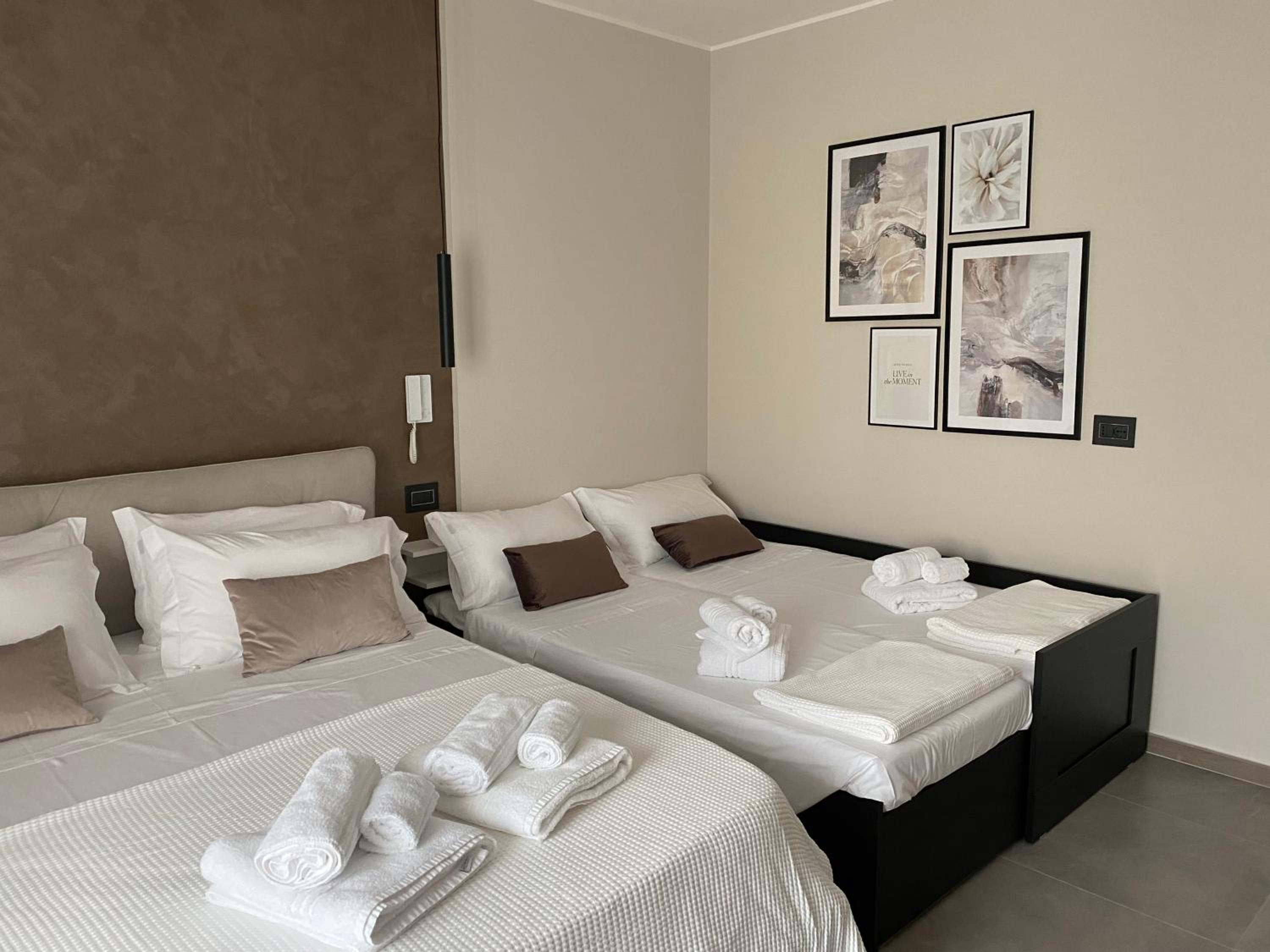 Deluxe Family Suite