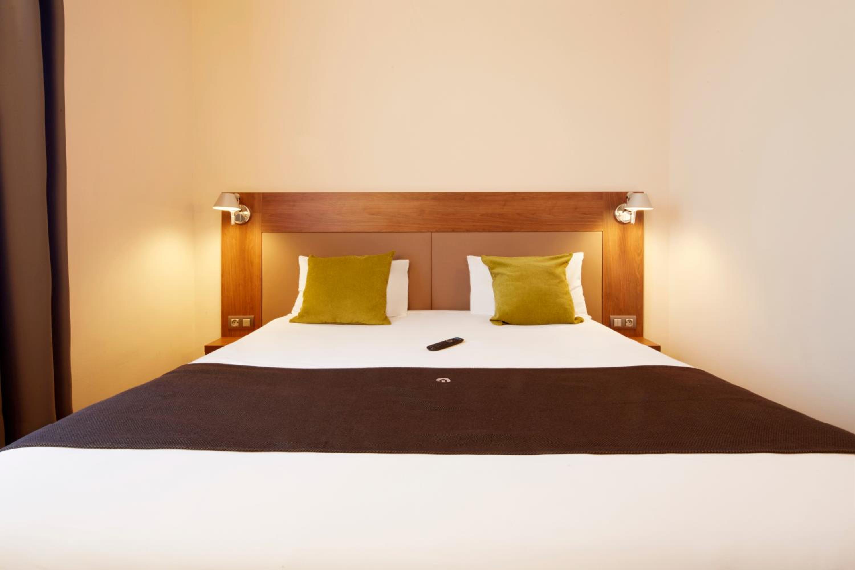 2 rooms next to each other photo 1