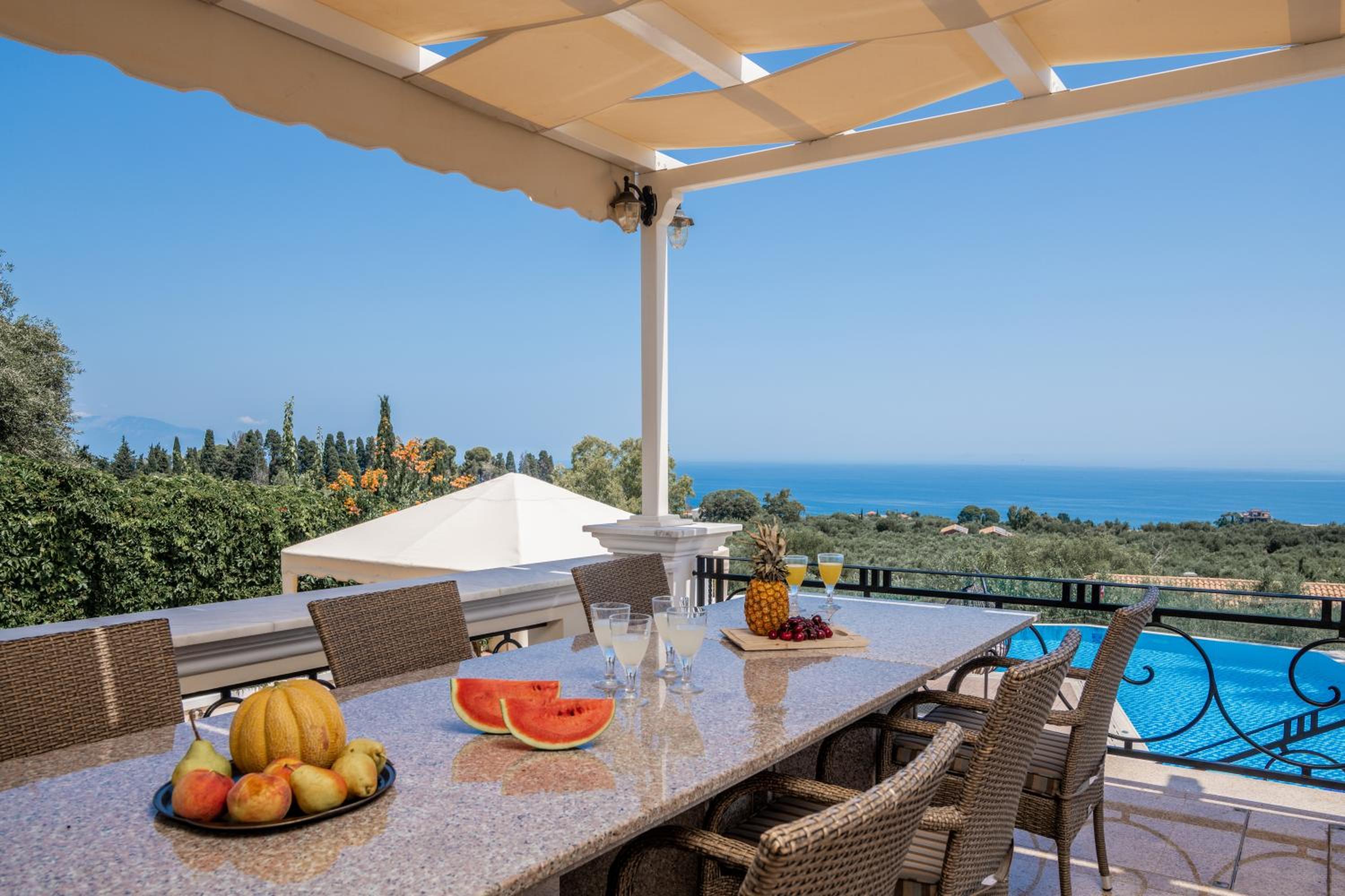 Villa with Sea View photo 2