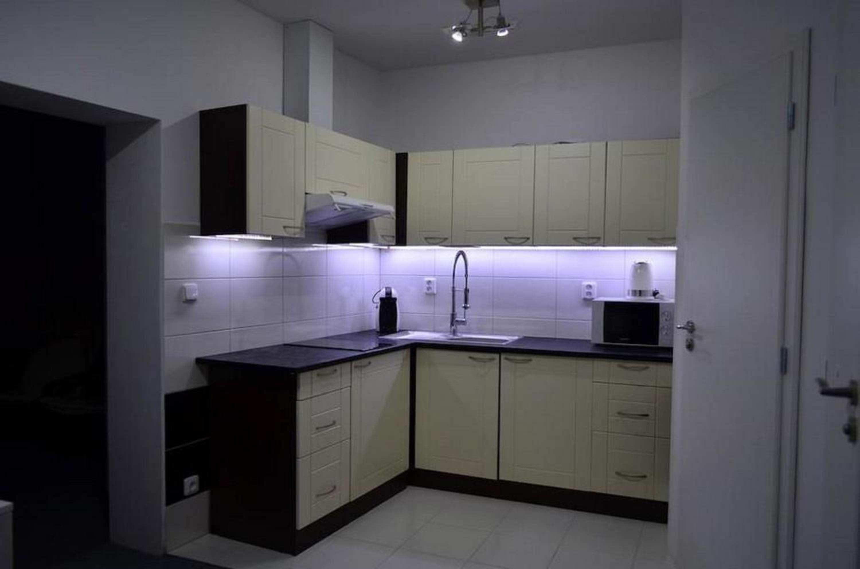 Luxury Apartment - Photo 2