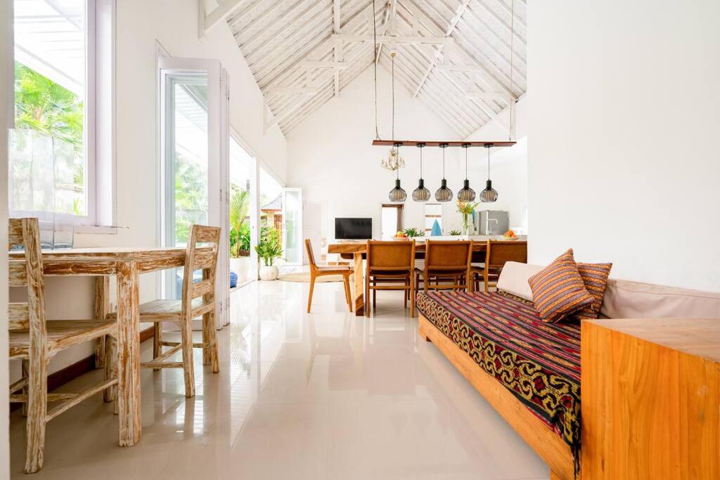Three-Bedroom Villa photo 1