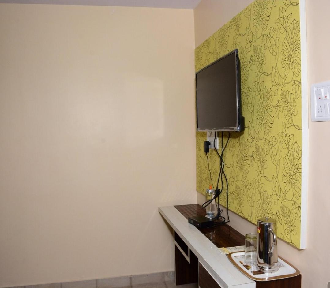 Classic Triple Room photo 2