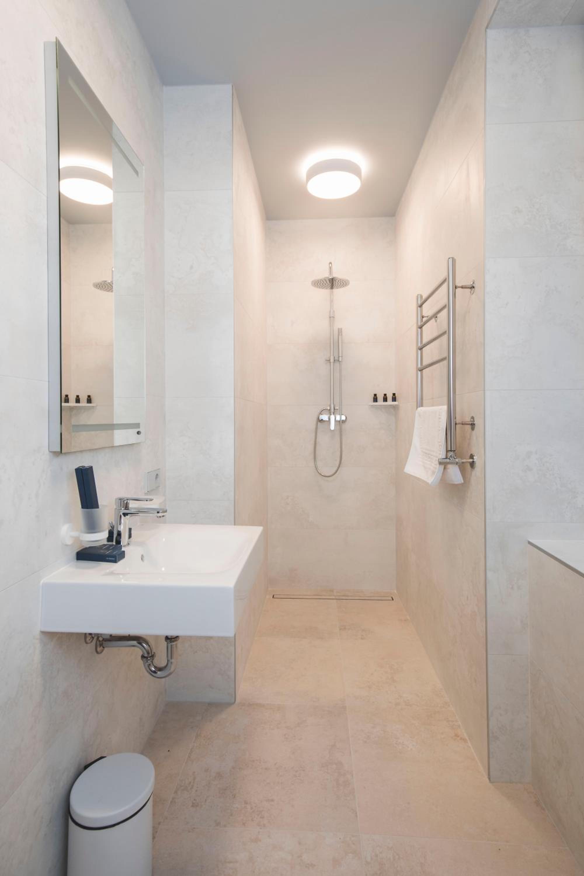 Double Room - Photo 13