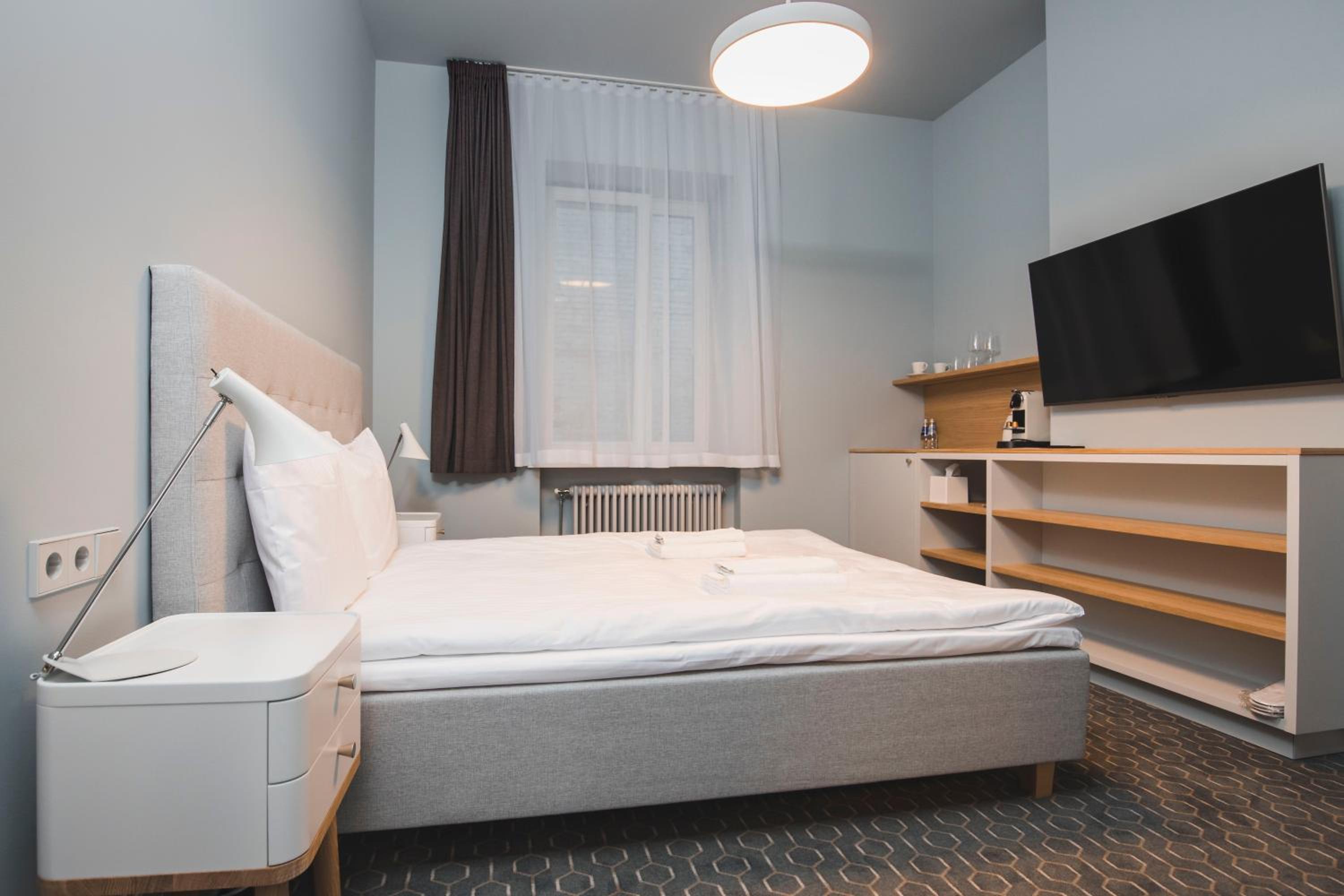 Double Room - Photo 3